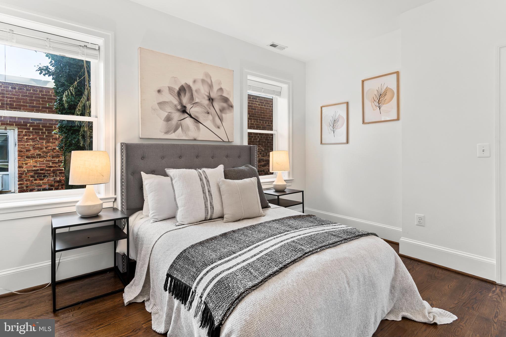 CAPITOL HILL - Residential