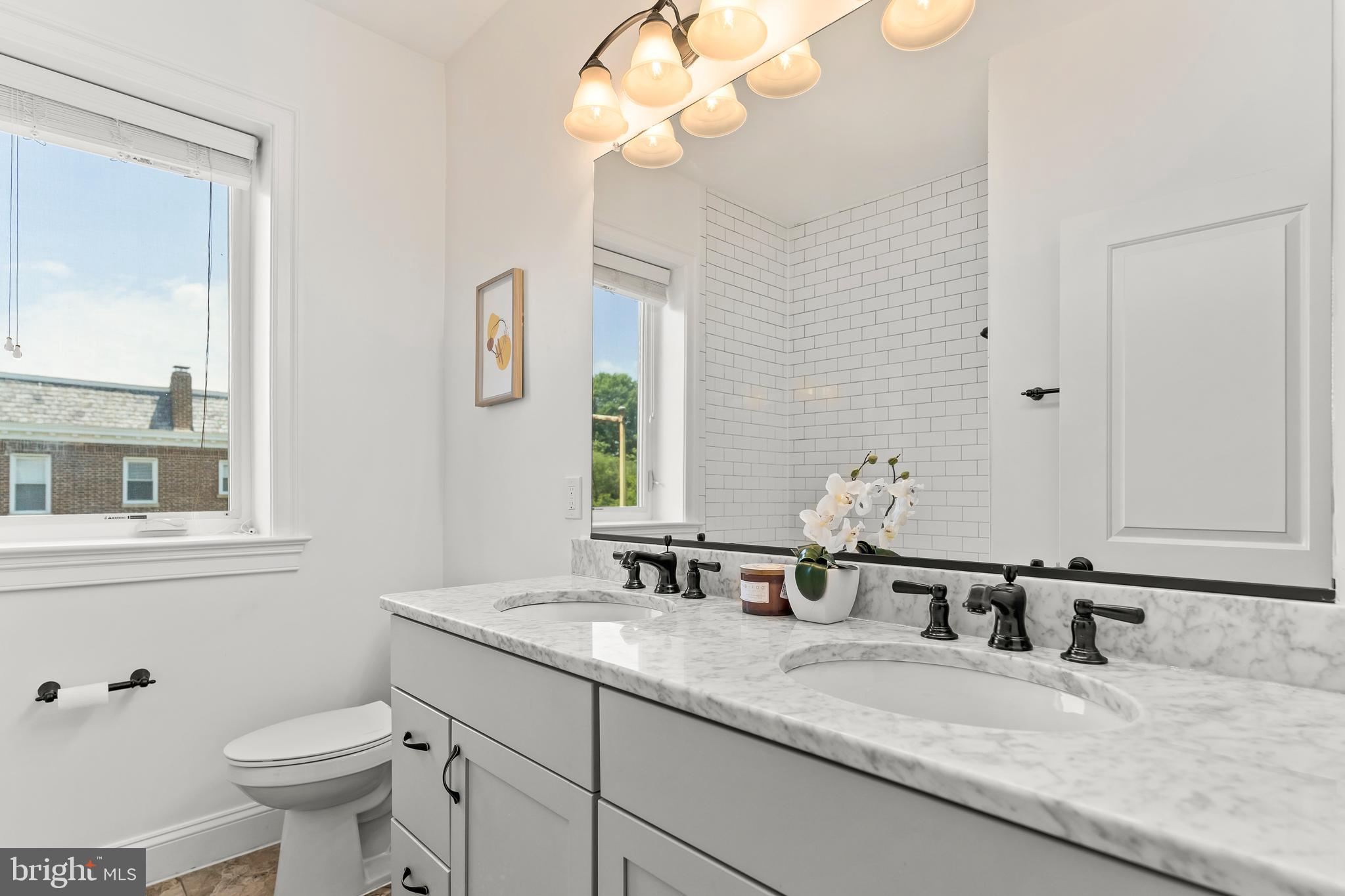 CAPITOL HILL - Residential