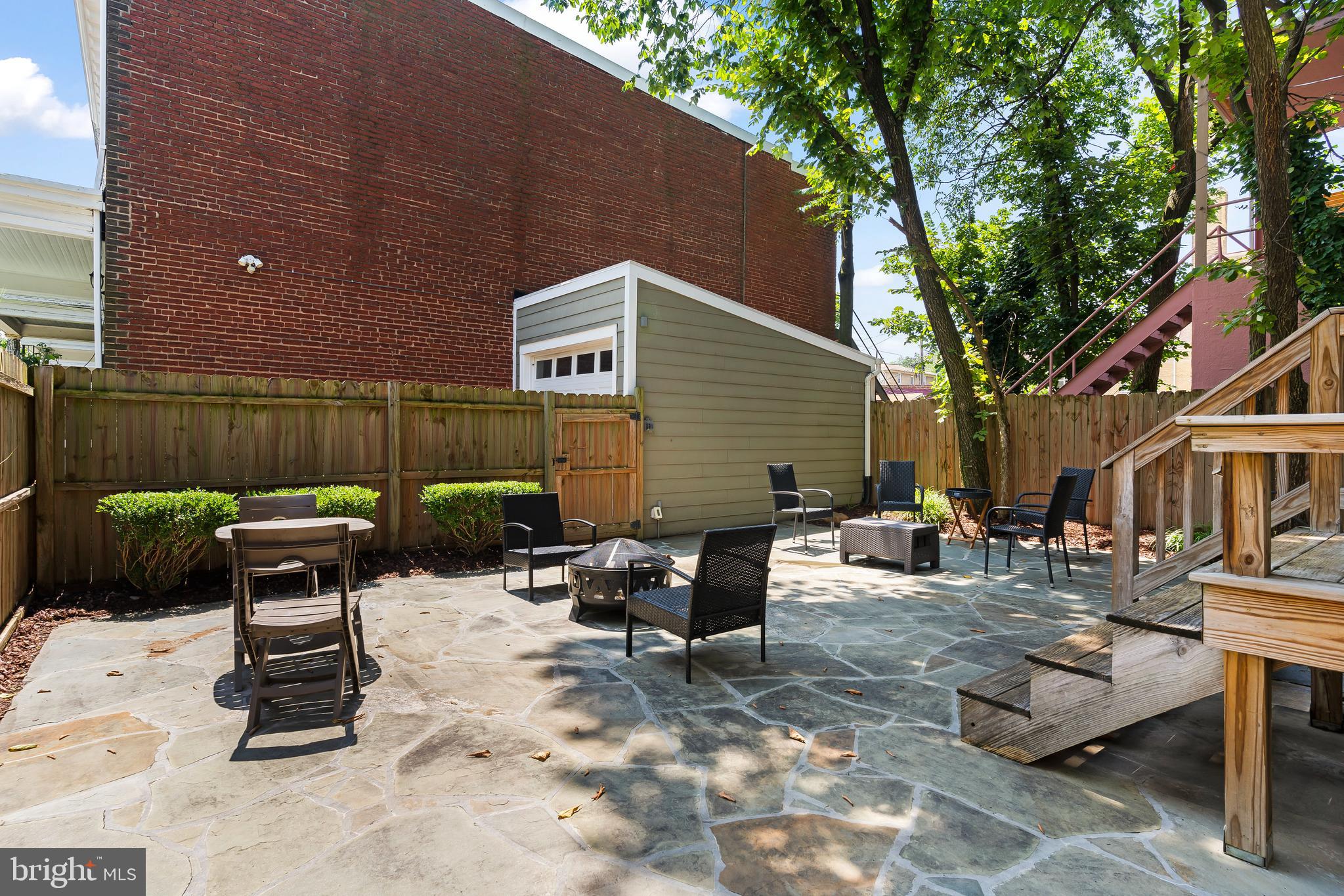 CAPITOL HILL - Residential