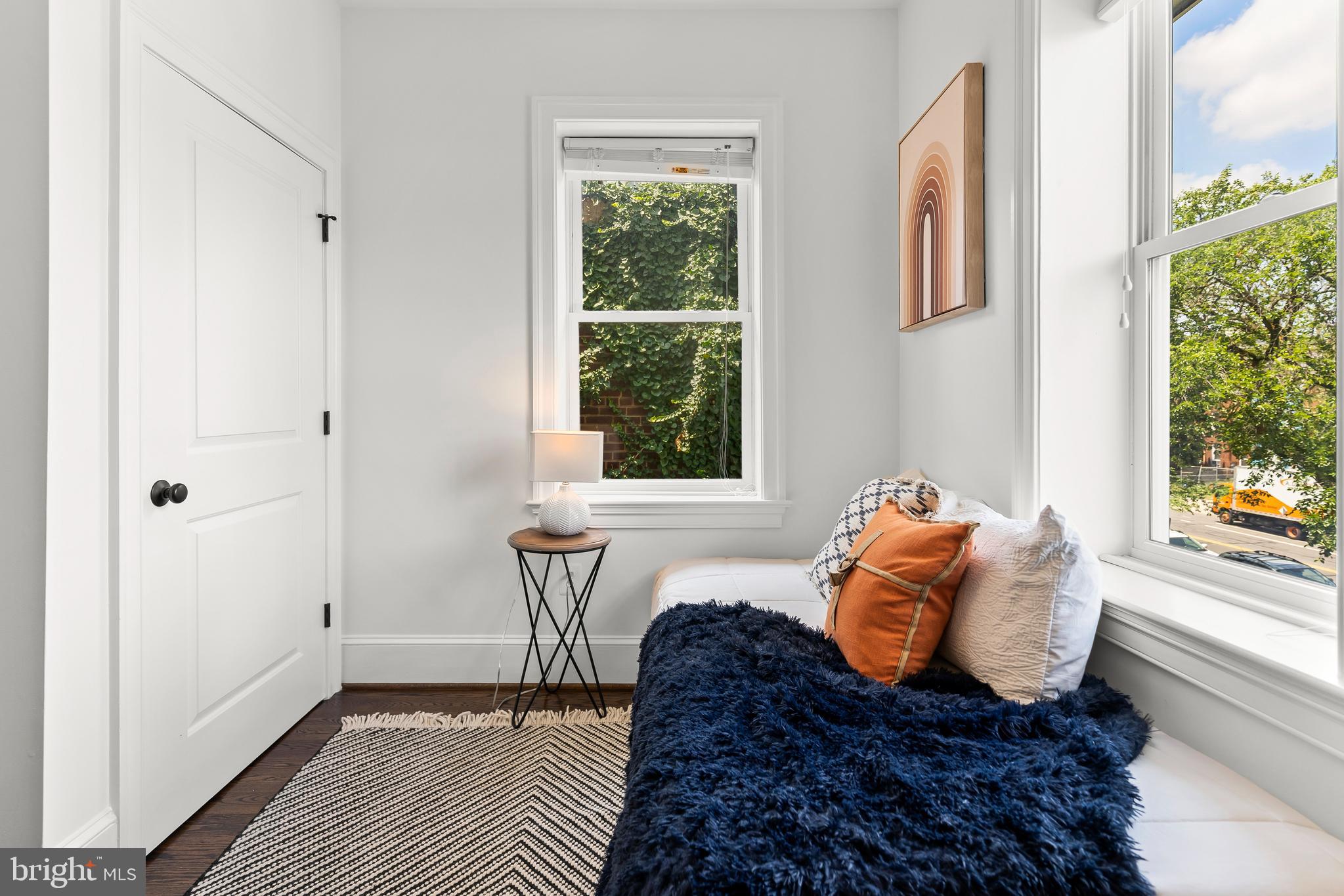 CAPITOL HILL - Residential