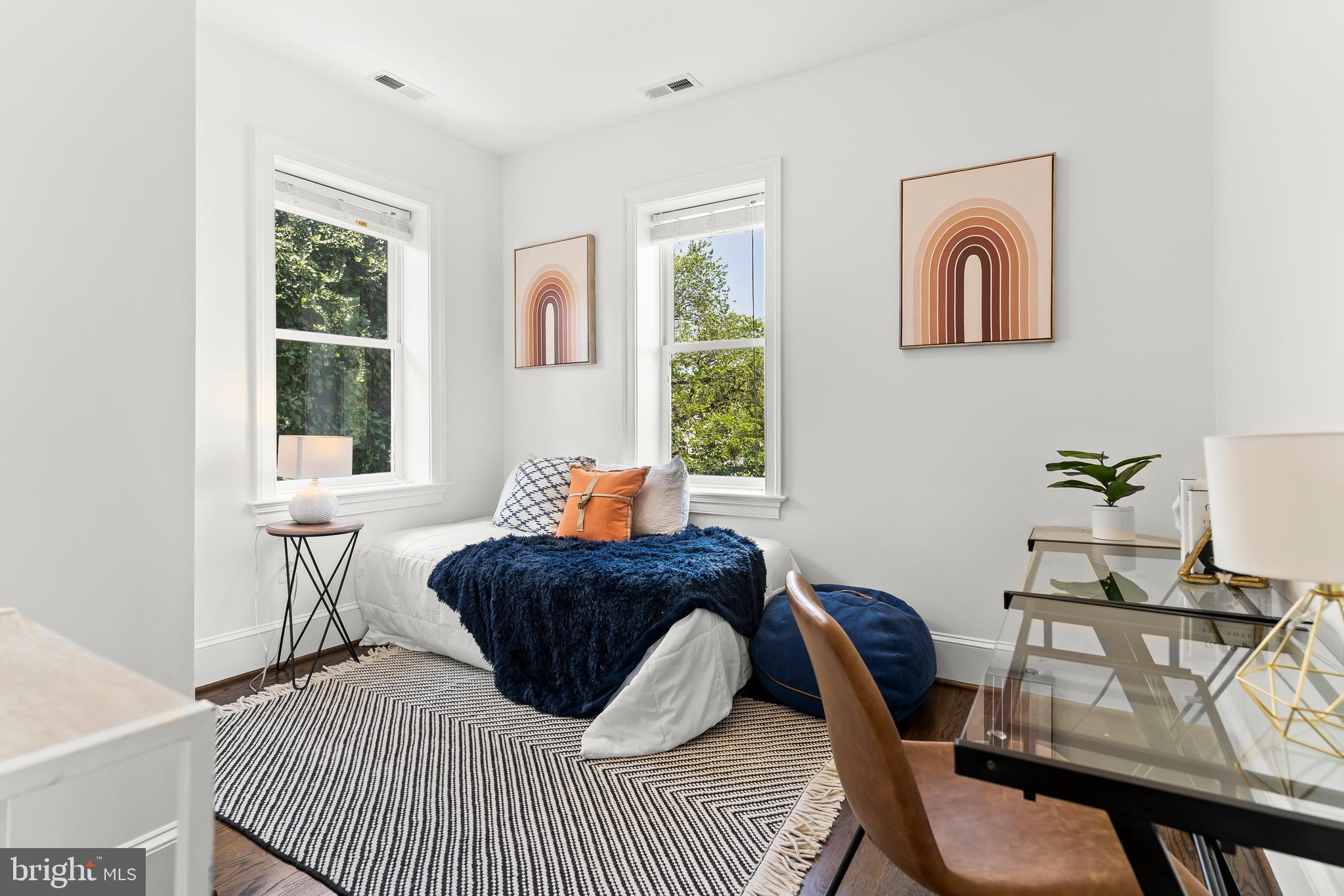 CAPITOL HILL - Residential