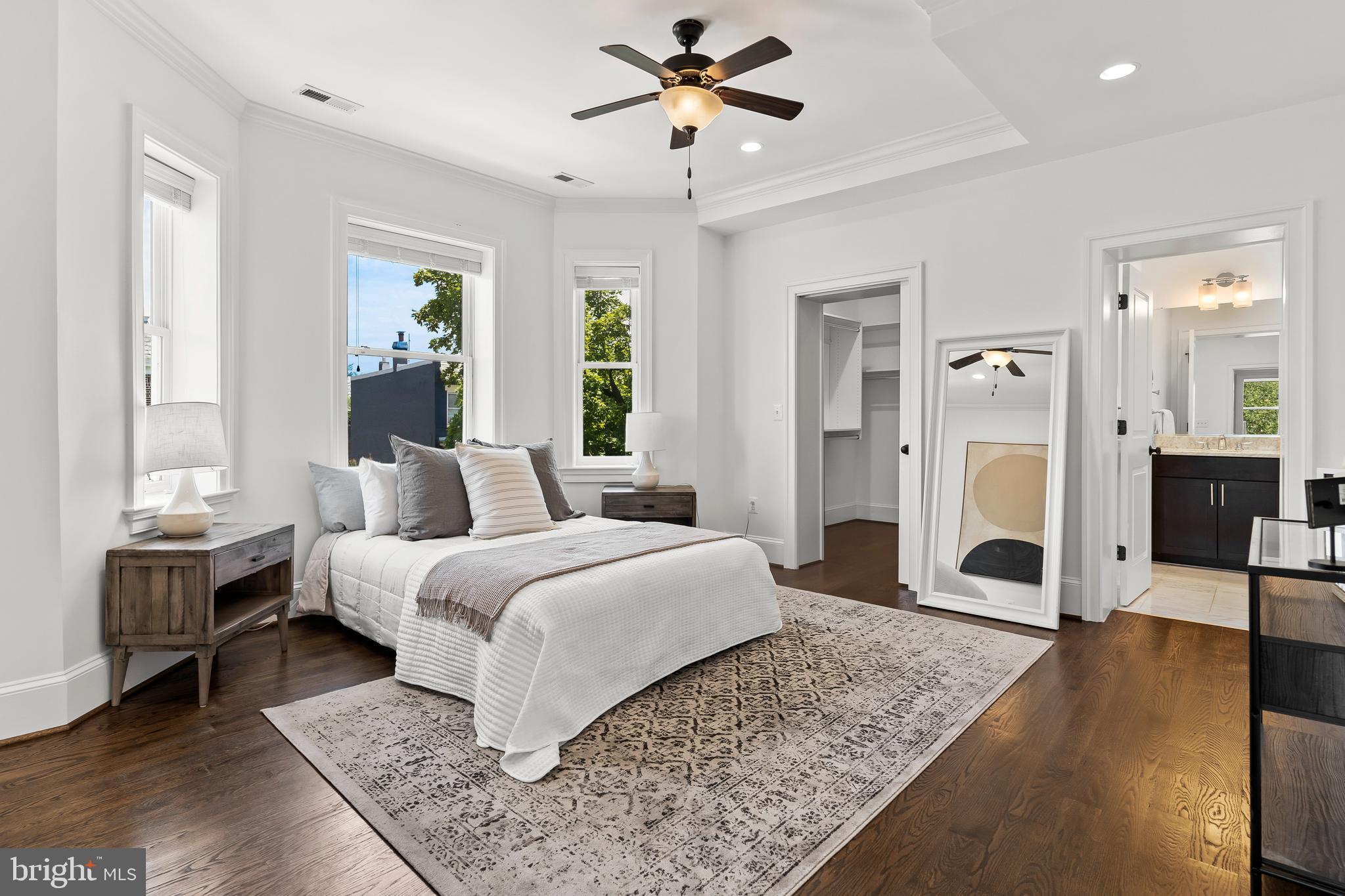 CAPITOL HILL - Residential