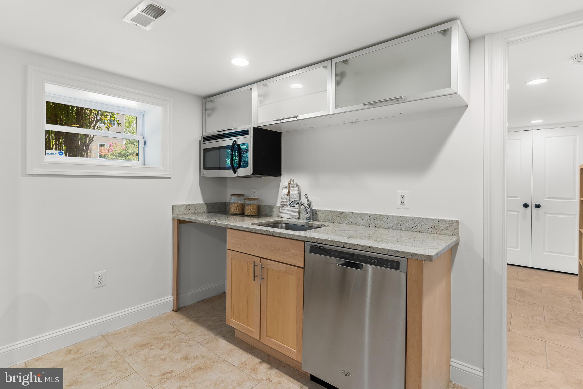CAPITOL HILL - Residential