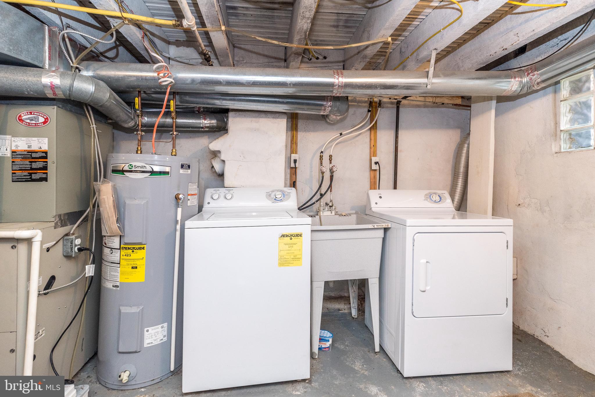 GIRARD ESTATES - Residential