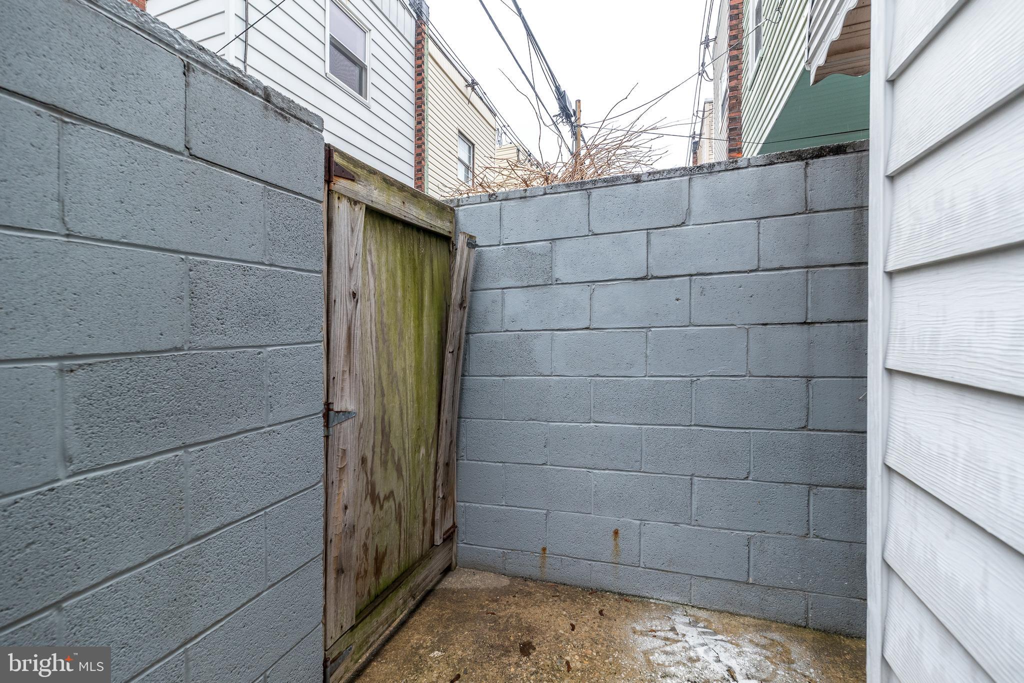 GIRARD ESTATES - Residential