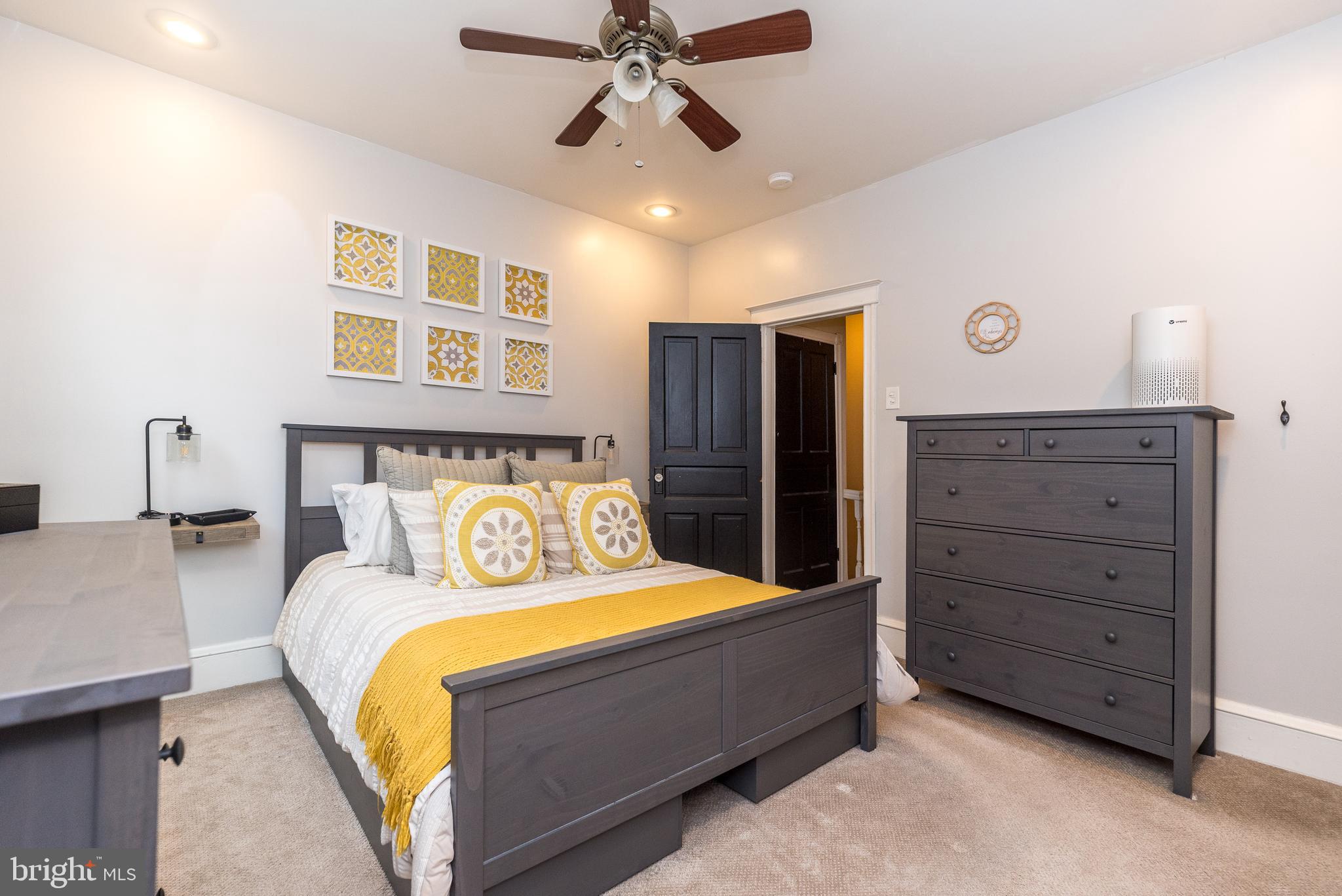 GIRARD ESTATES - Residential