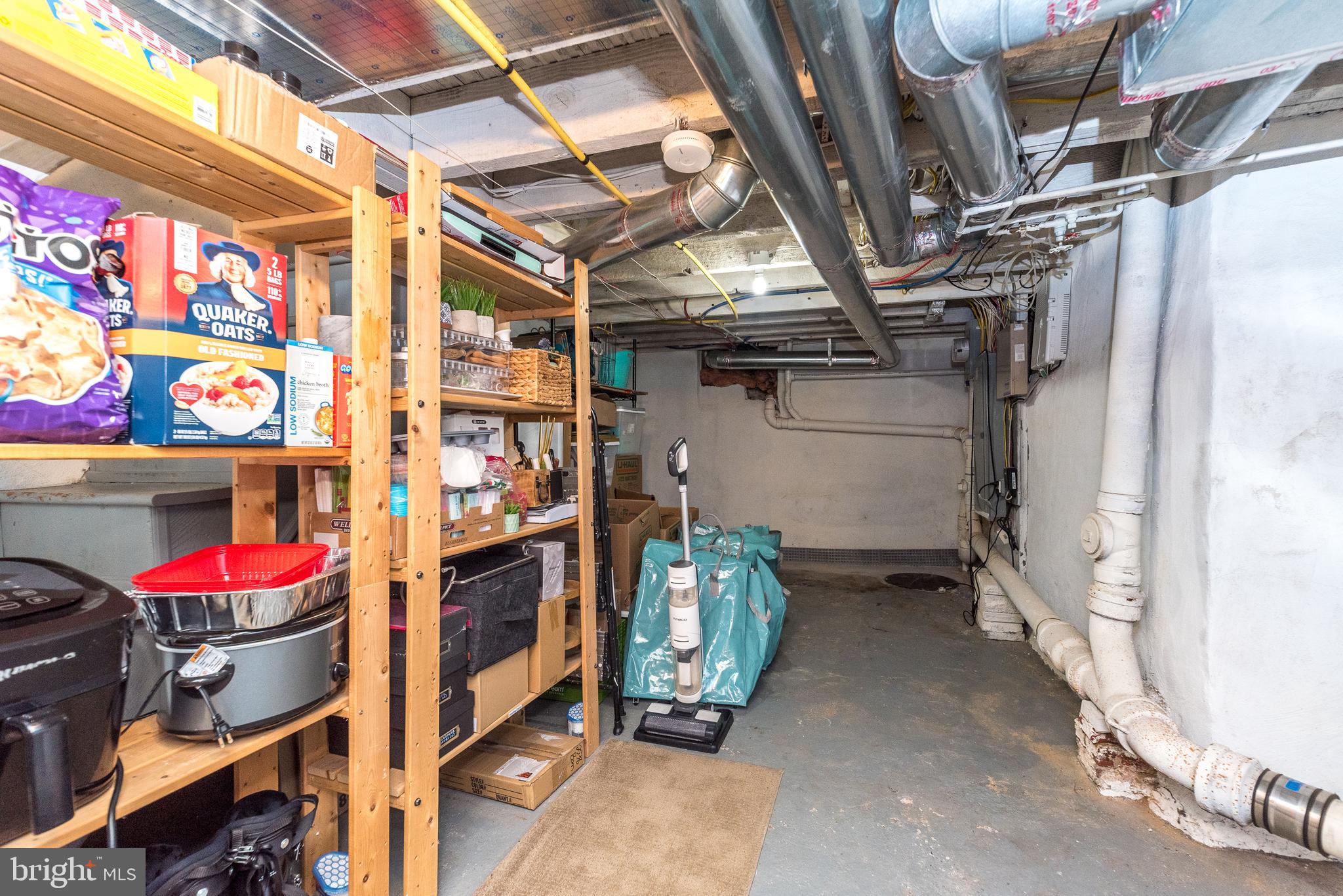 GIRARD ESTATES - Residential