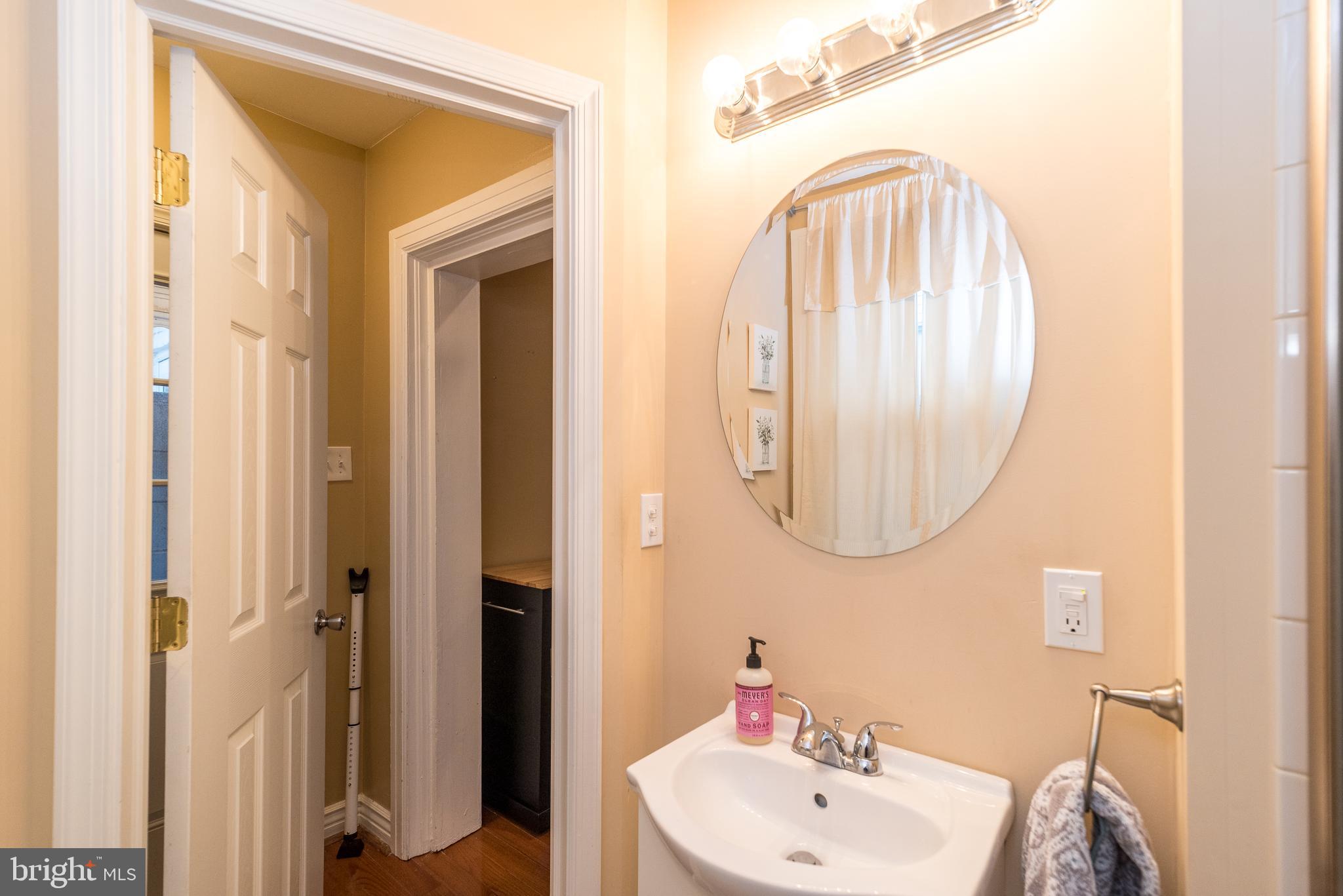 GIRARD ESTATES - Residential