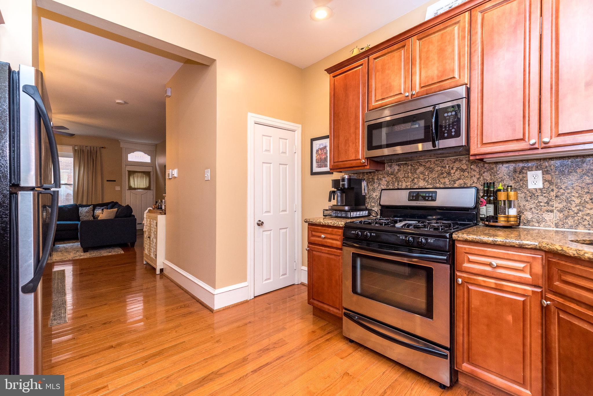 GIRARD ESTATES - Residential