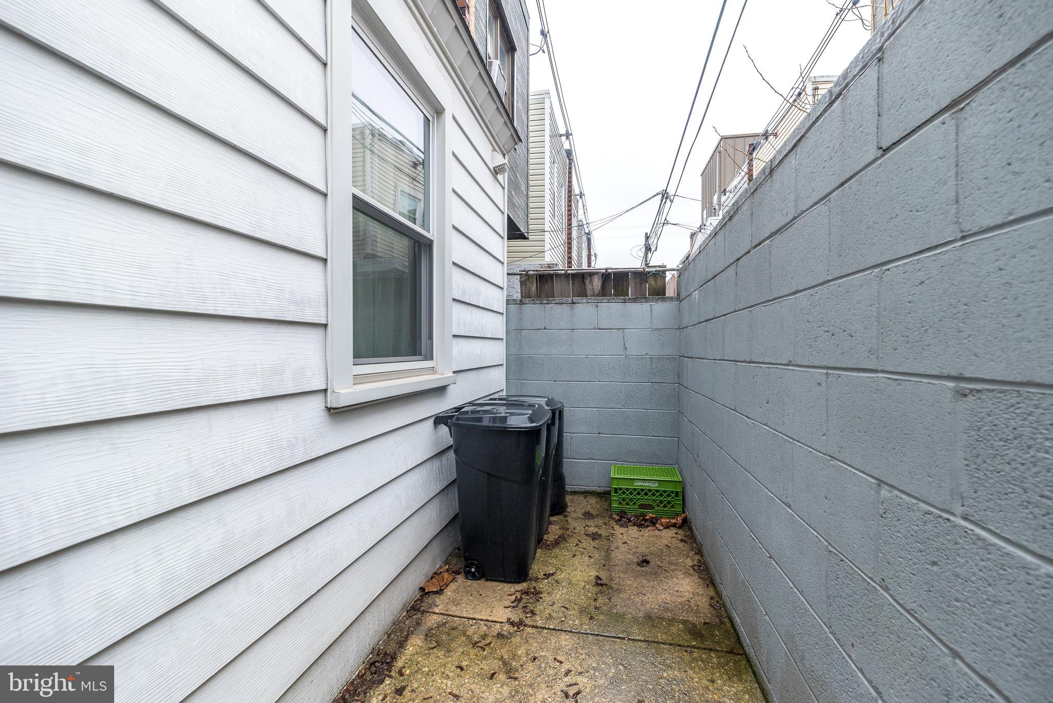 GIRARD ESTATES - Residential