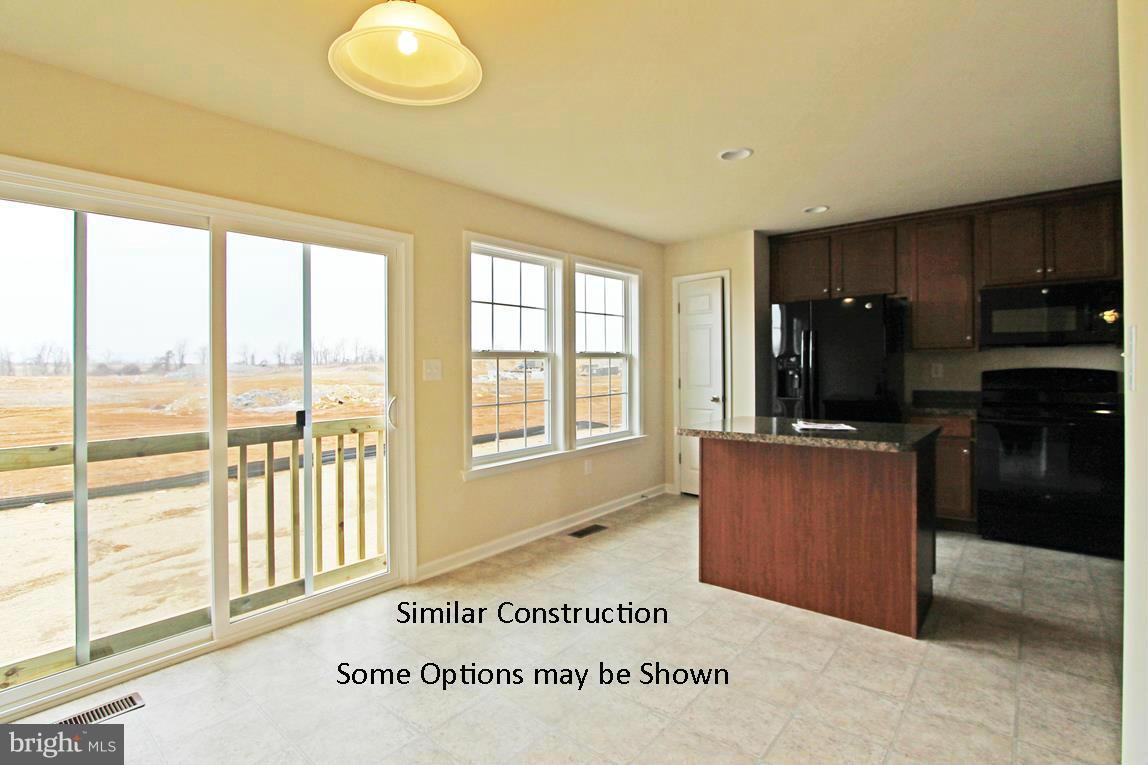 LAKELAND PLACE - Residential