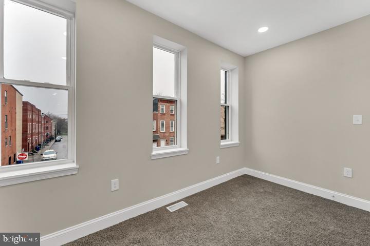 FRANKFORD - Residential