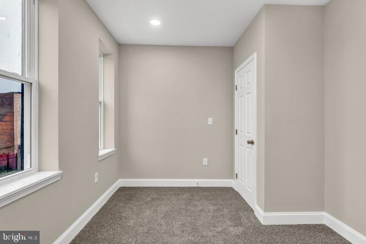 FRANKFORD - Residential