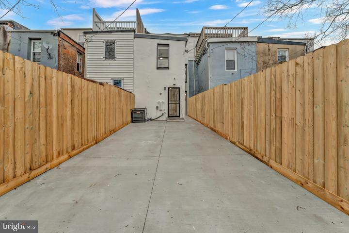 FRANKFORD - Residential