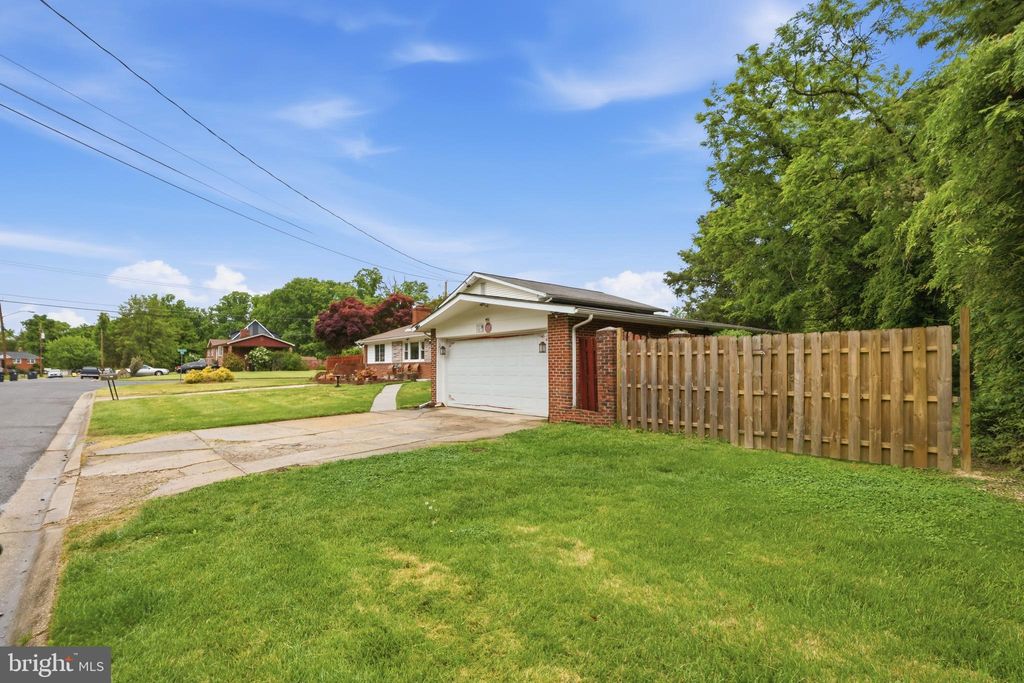 Photo of 8110 Bernard Drive, FORT WASHINGTON, MD 20744 (MLS # MDPG2195590)