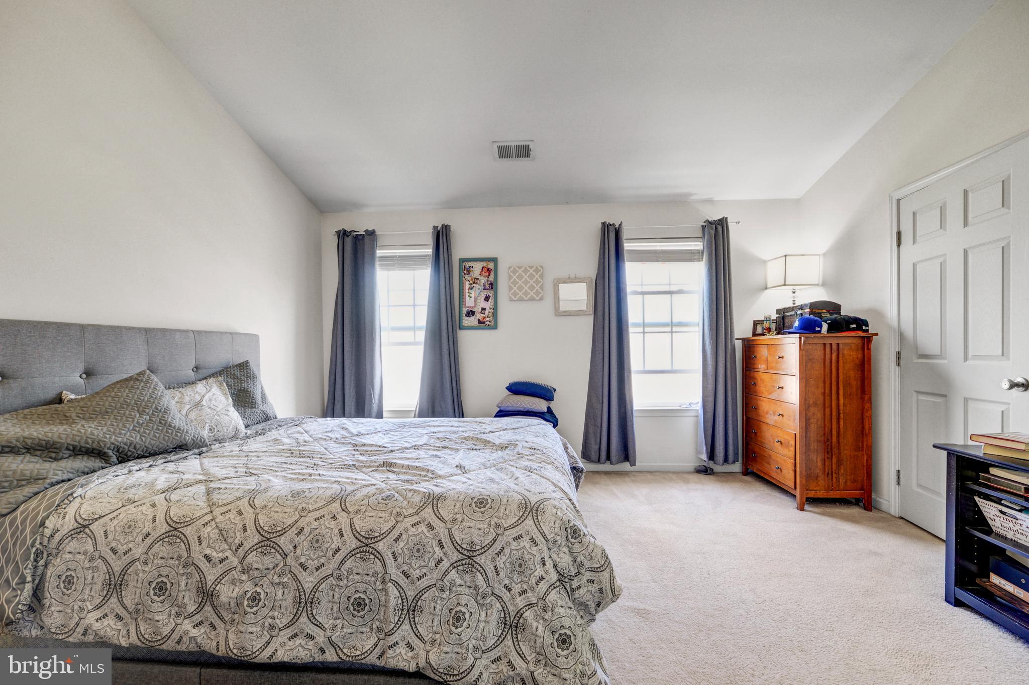 SPRING CREEK - Residential