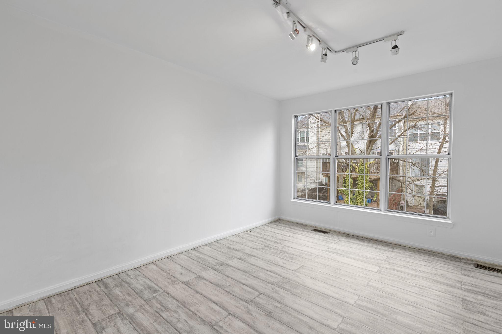 PLEASANT HILLS - Residential