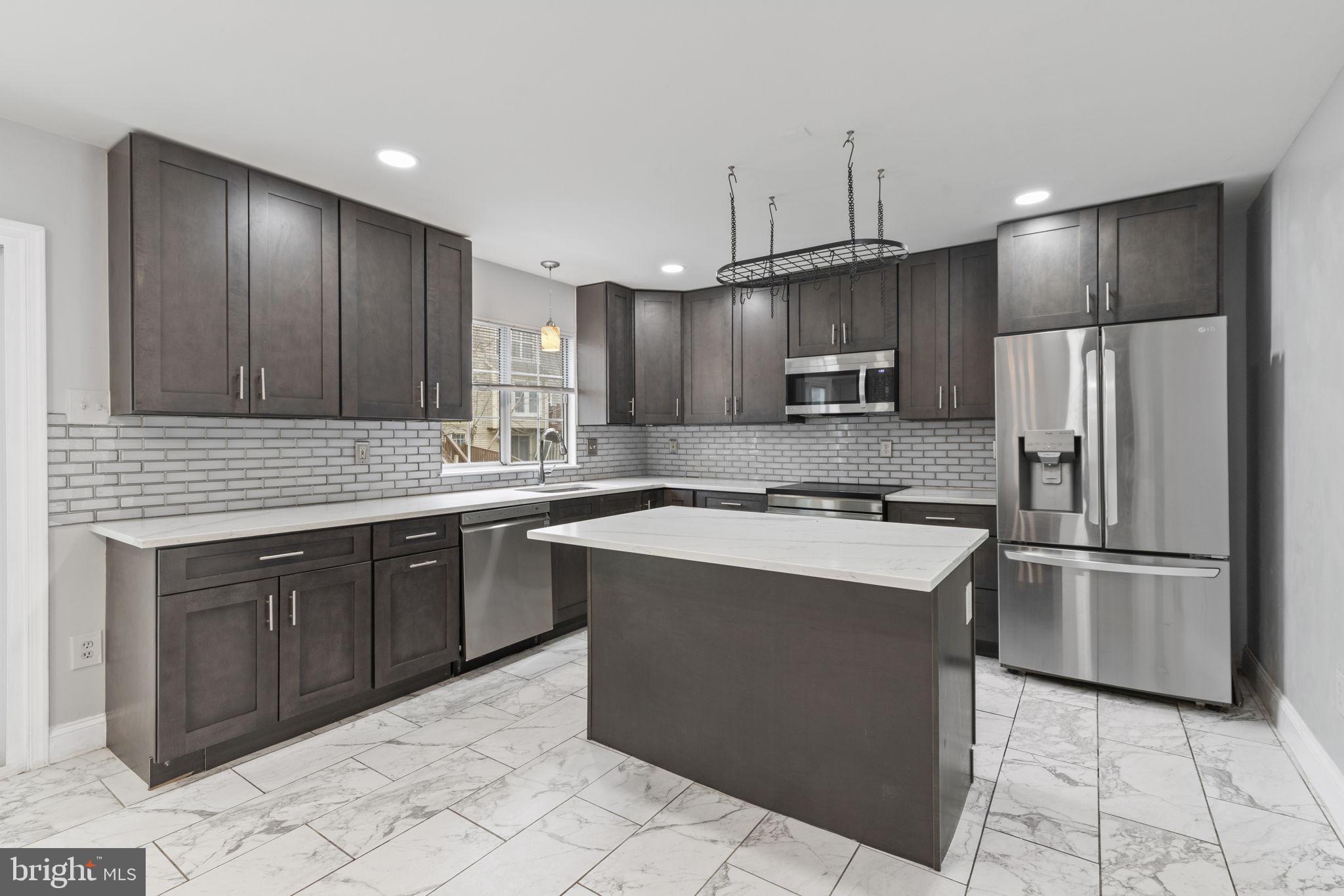 PLEASANT HILLS - Residential