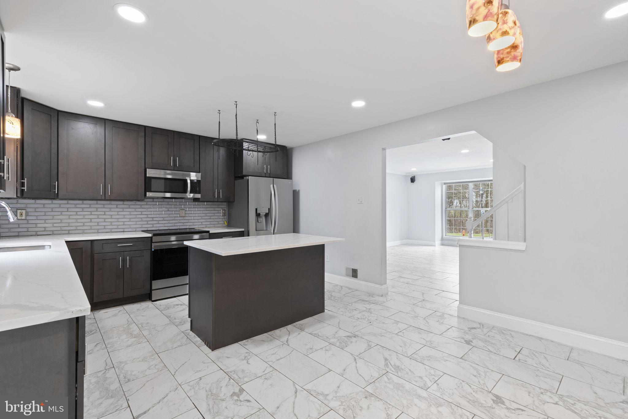 PLEASANT HILLS - Residential