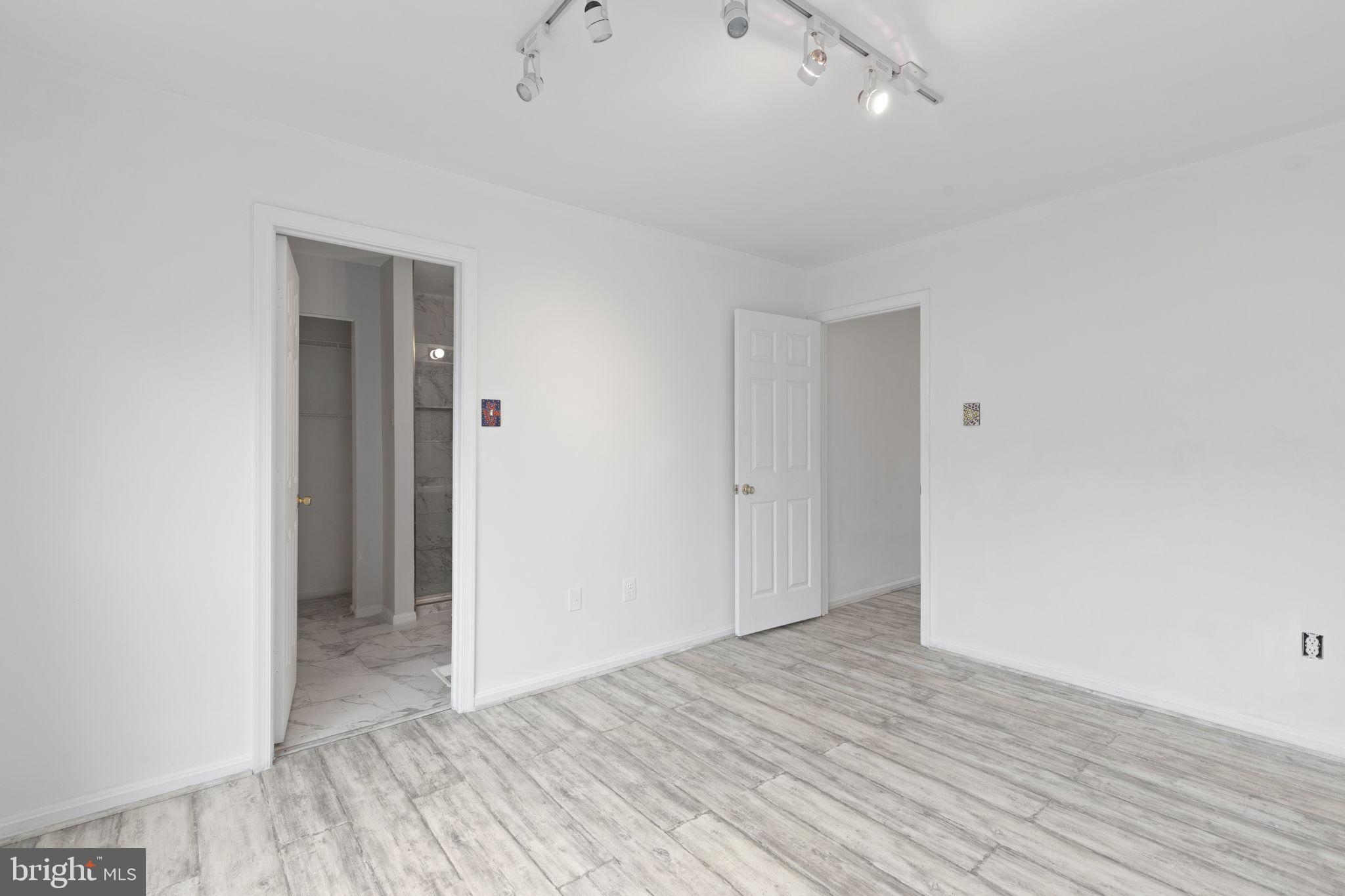 PLEASANT HILLS - Residential