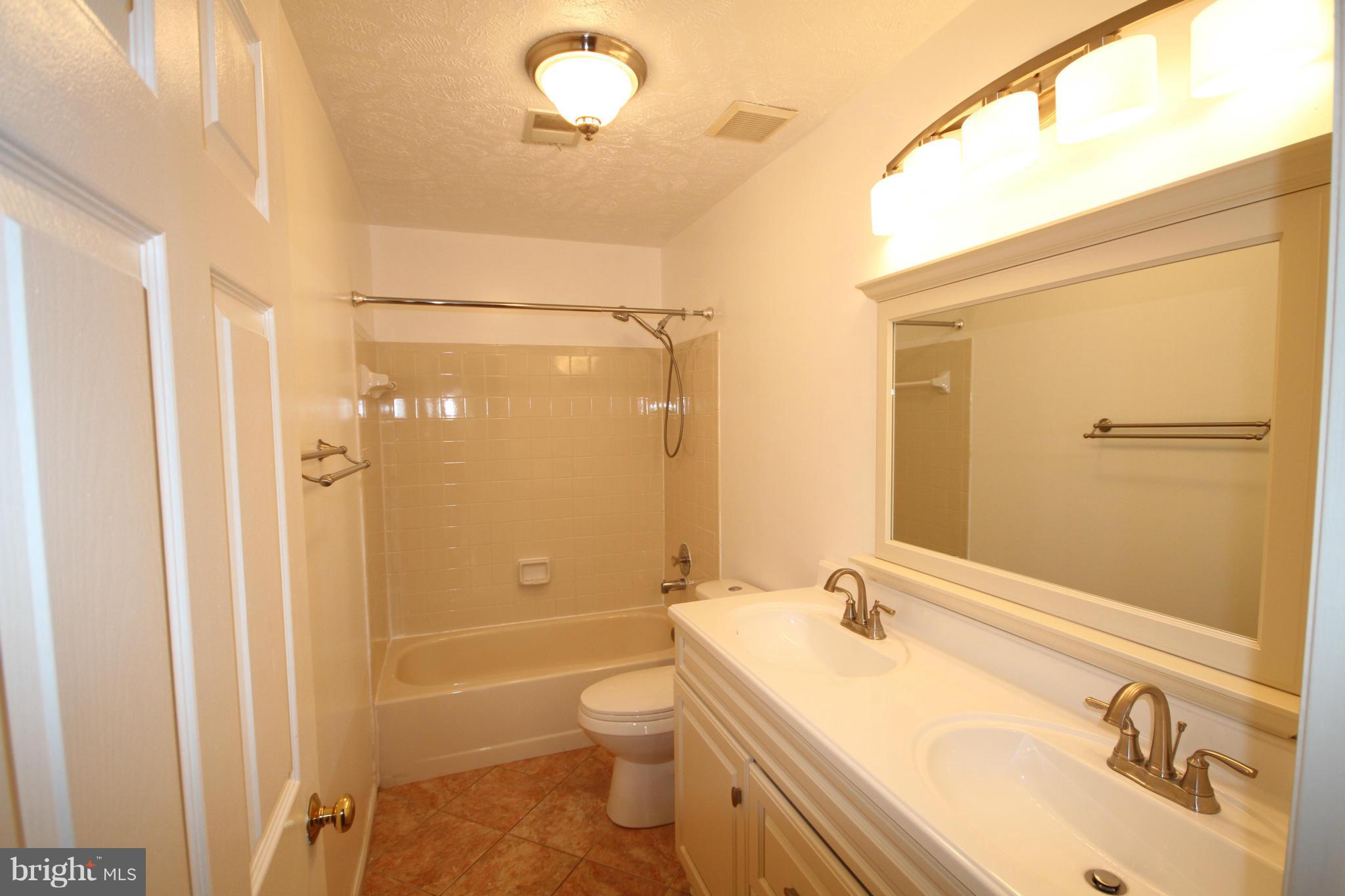 POLO FIELDS - Residential