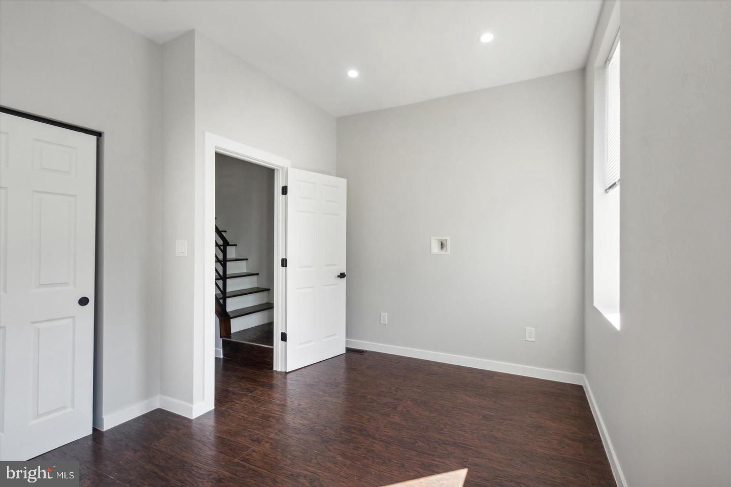 STRAWBERRY MANSION - Residential