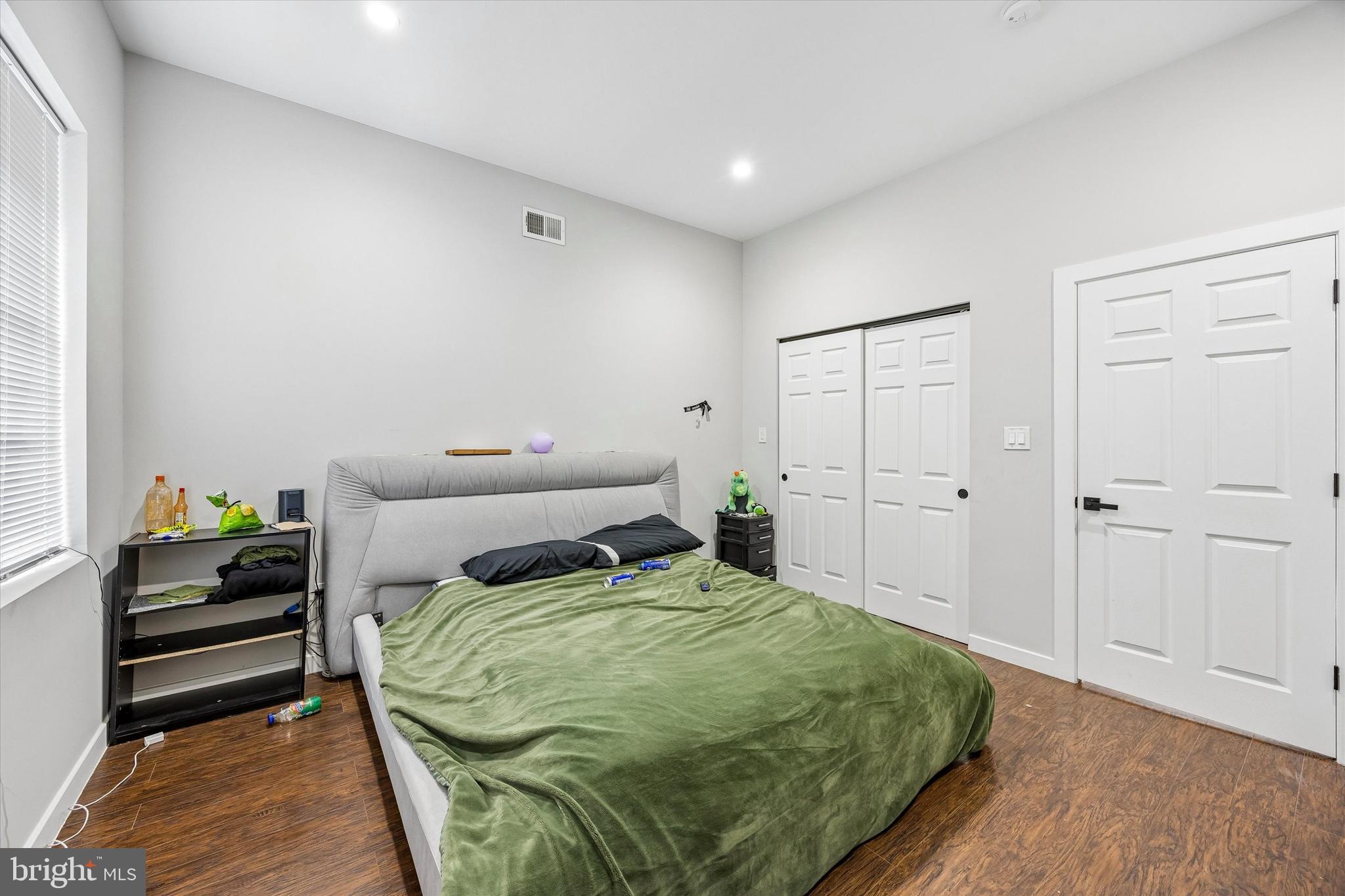 STRAWBERRY MANSION - Residential