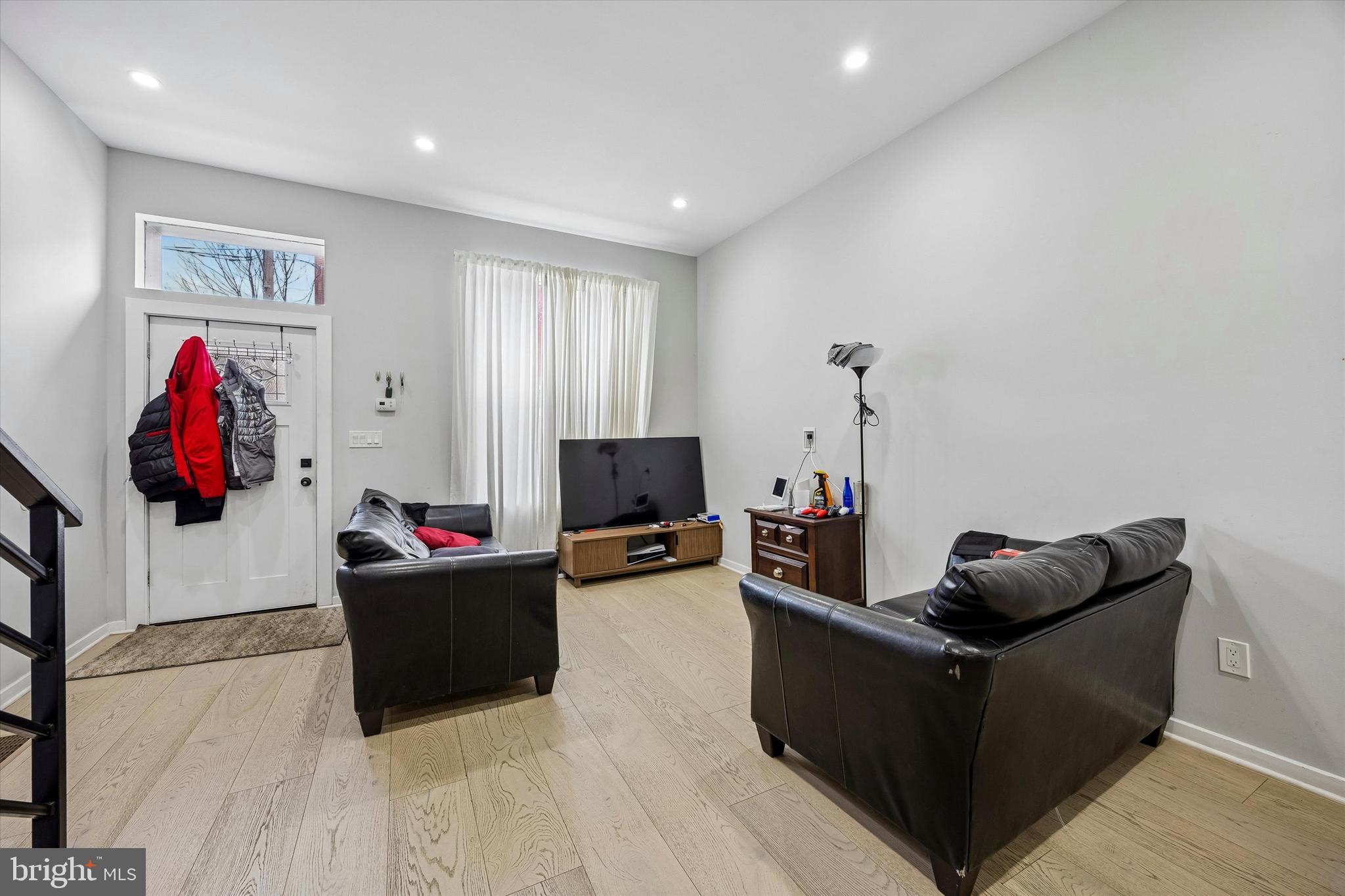 STRAWBERRY MANSION - Residential