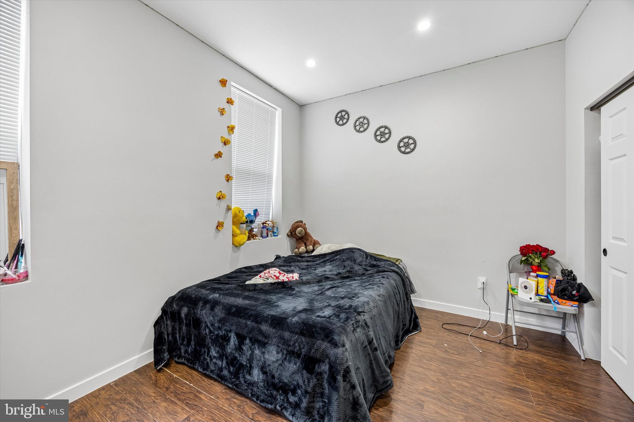 STRAWBERRY MANSION - Residential