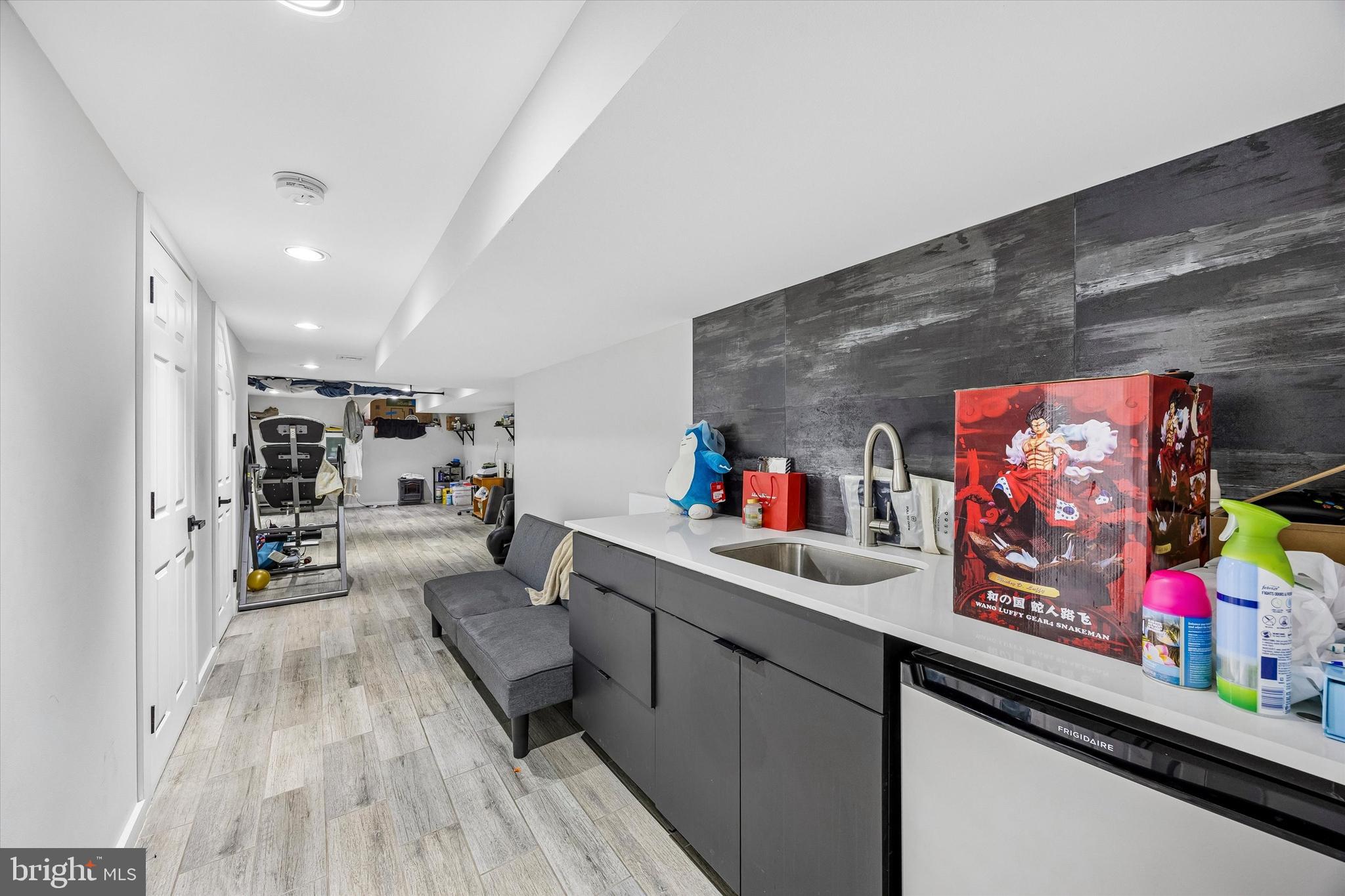 STRAWBERRY MANSION - Residential