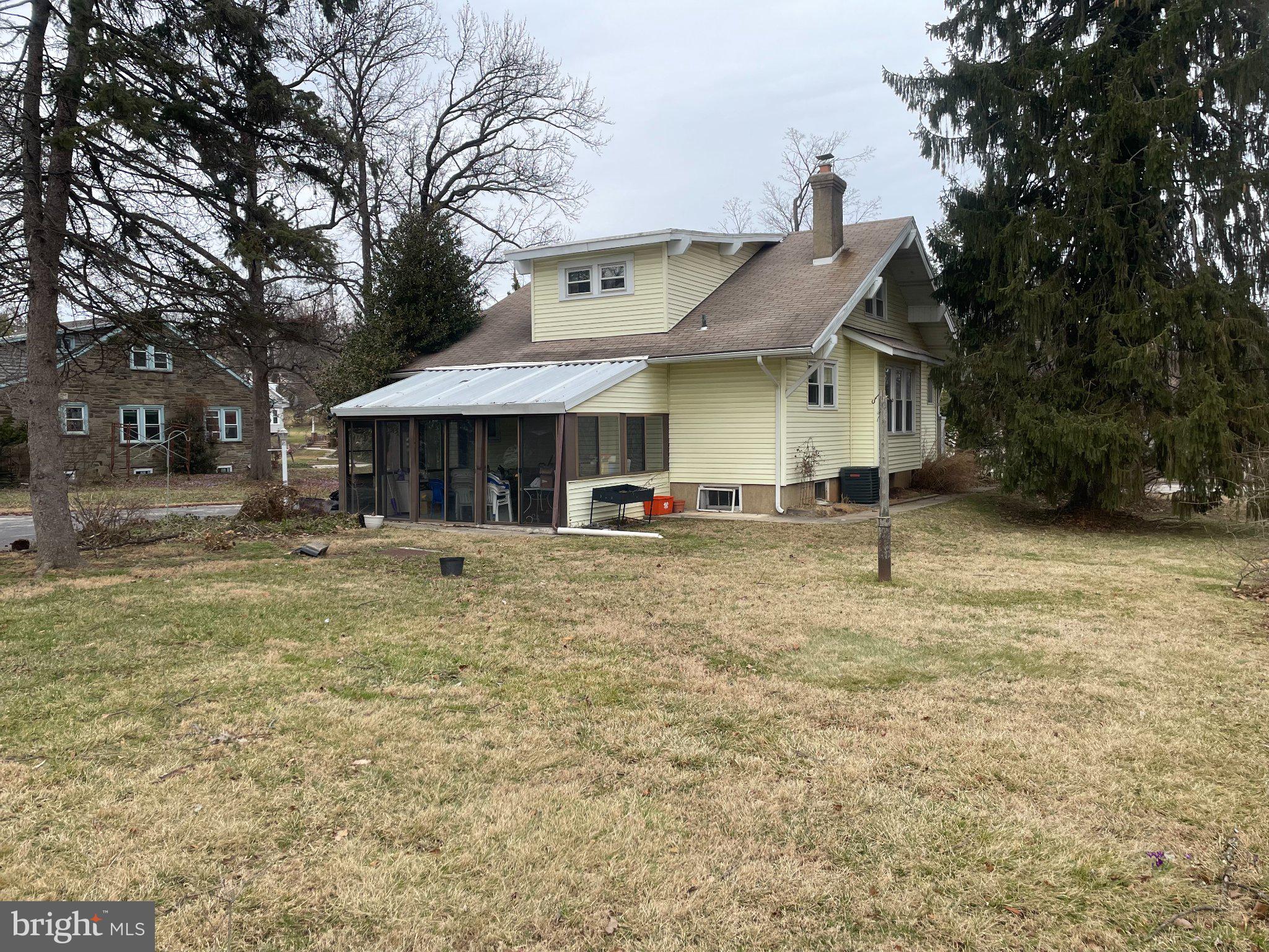 KING MANOR - Residential