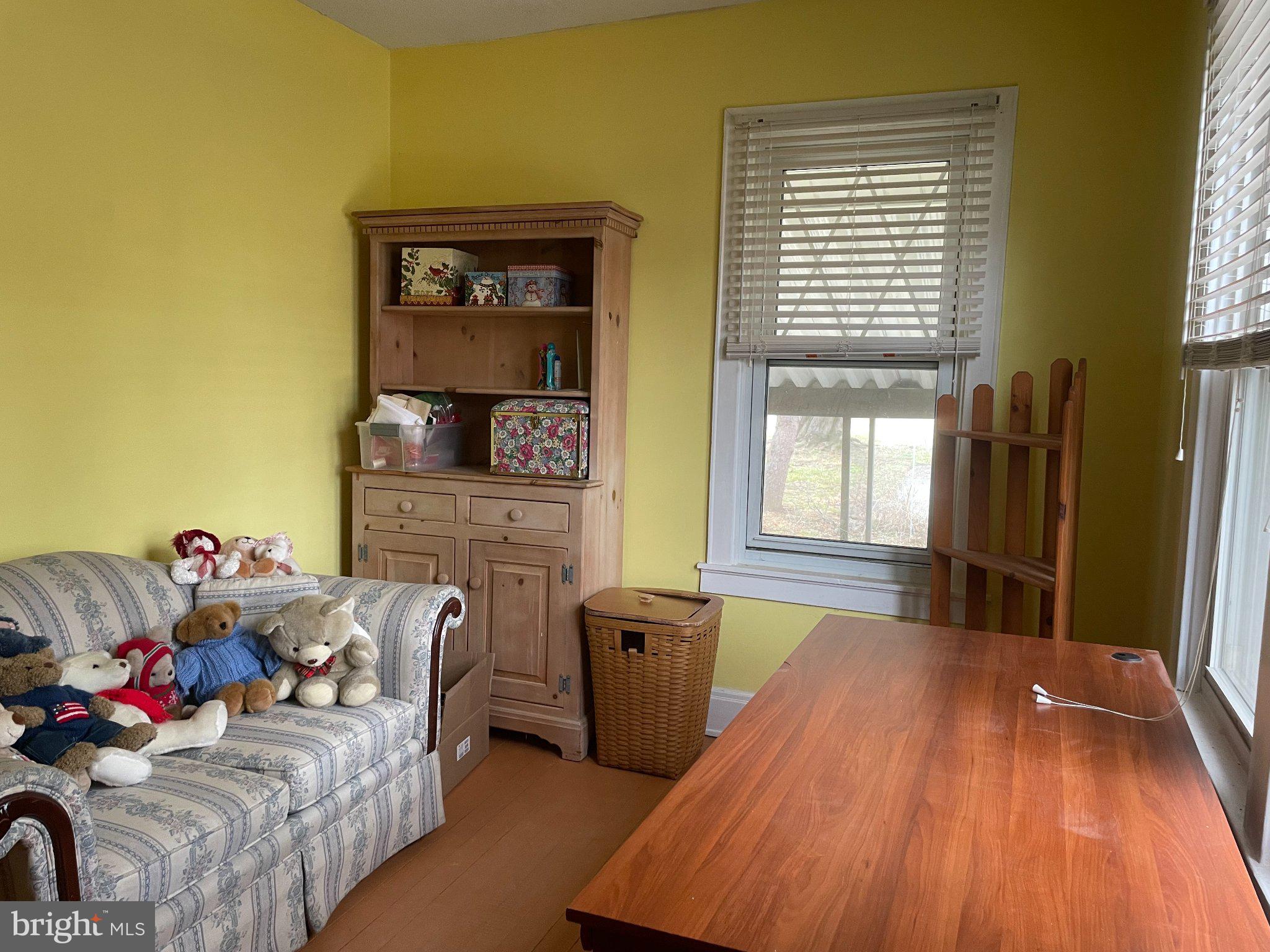 KING MANOR - Residential