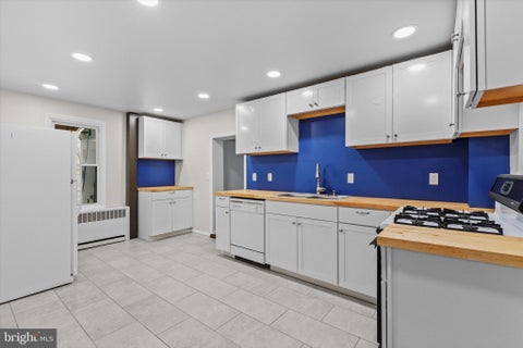 Photo for 12 E LOCUST STREET