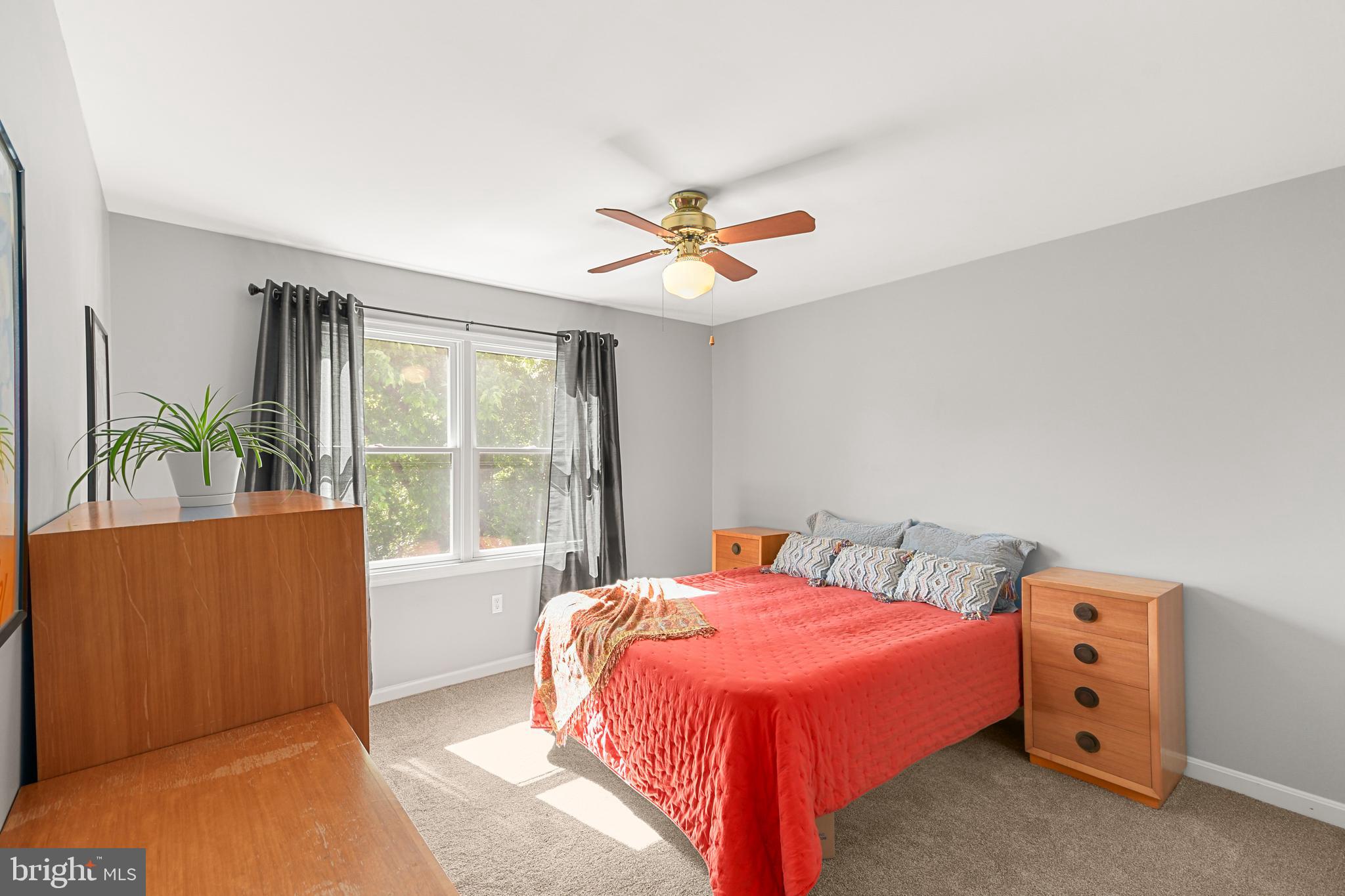 HOPE VALLEY HILLS - Residential