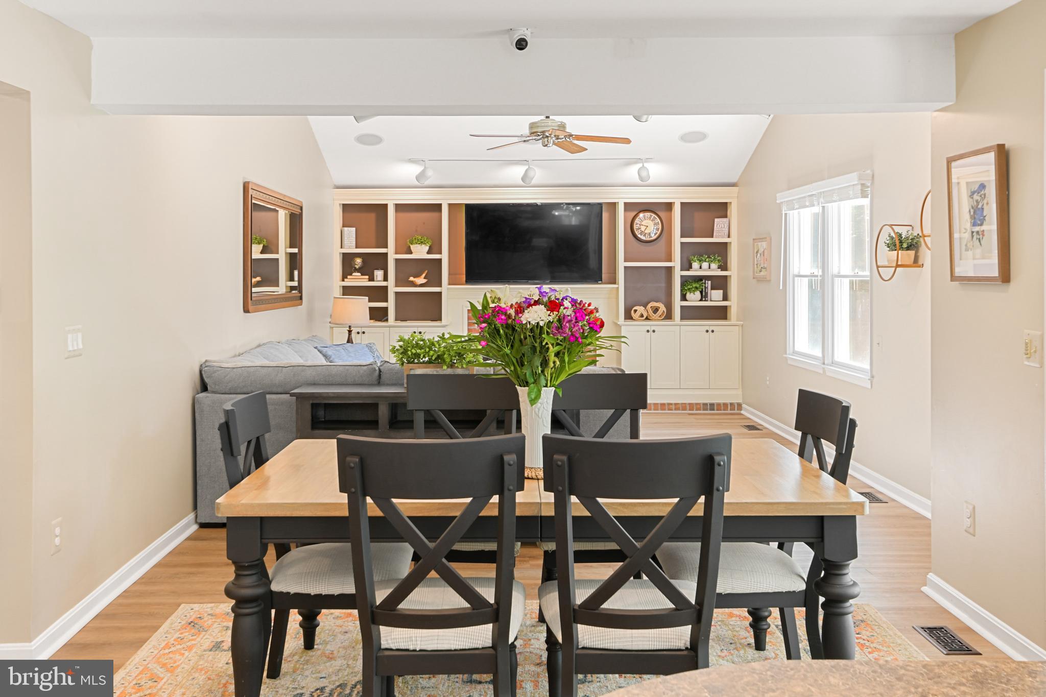 HOPE VALLEY HILLS - Residential