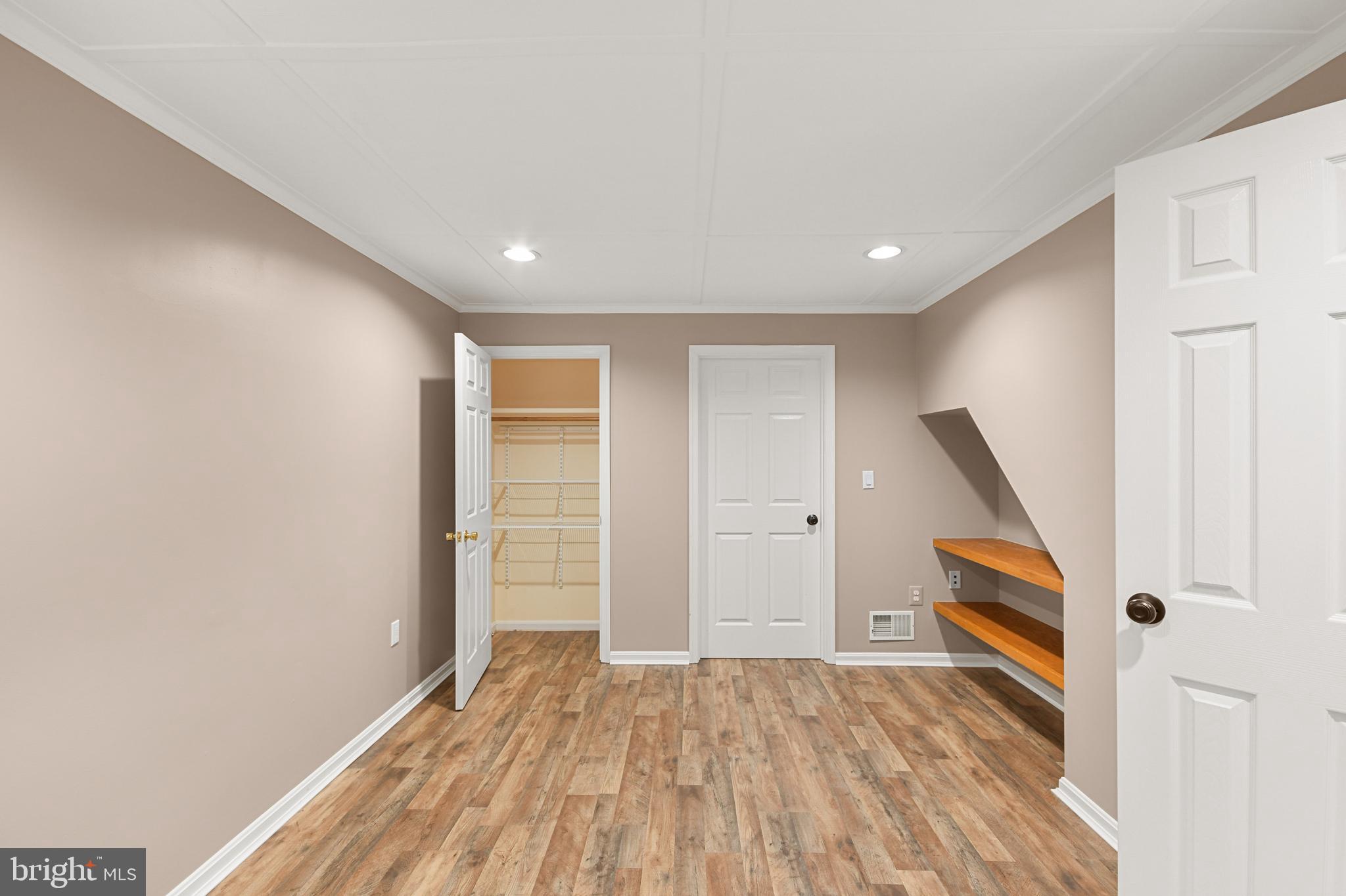 HOPE VALLEY HILLS - Residential