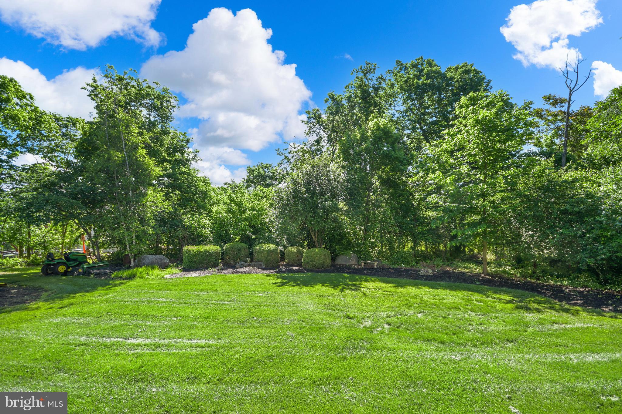 HOPE VALLEY HILLS - Residential