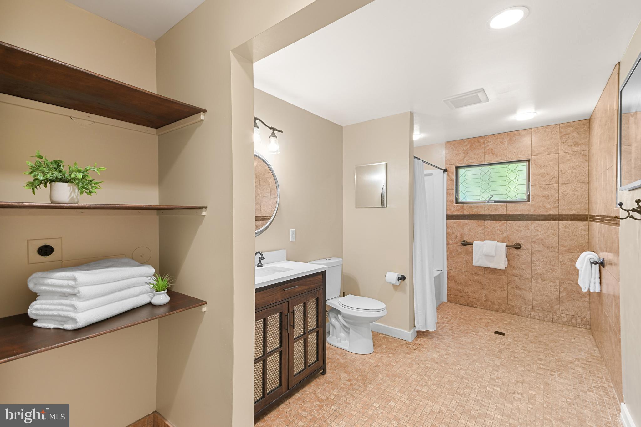 HOPE VALLEY HILLS - Residential