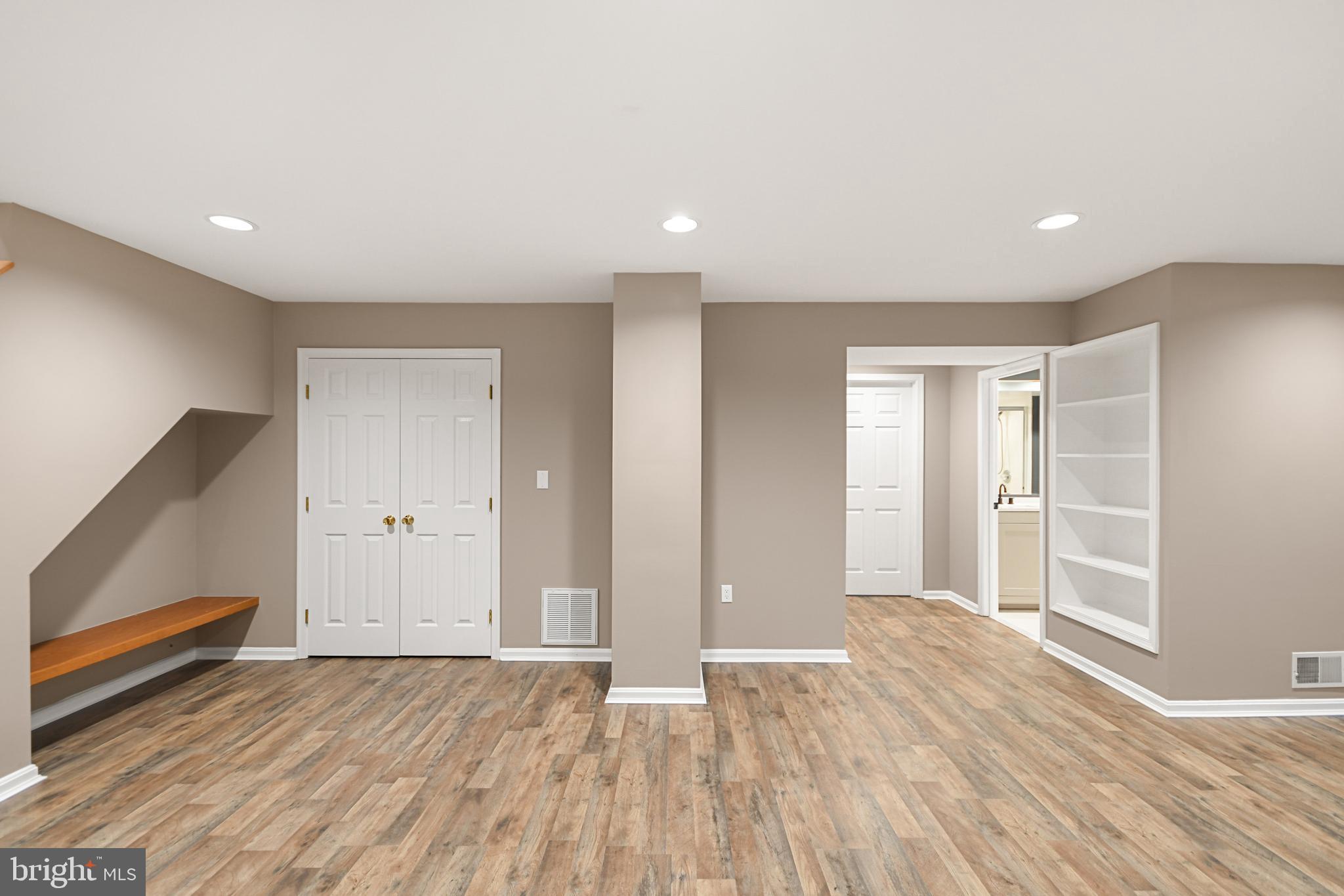 HOPE VALLEY HILLS - Residential