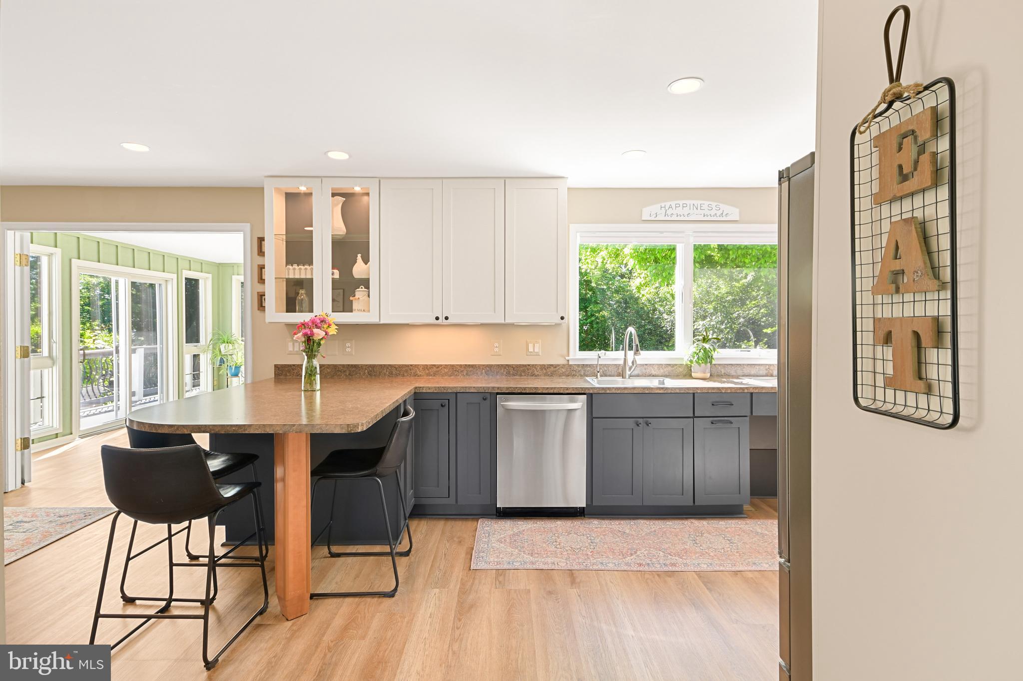 HOPE VALLEY HILLS - Residential