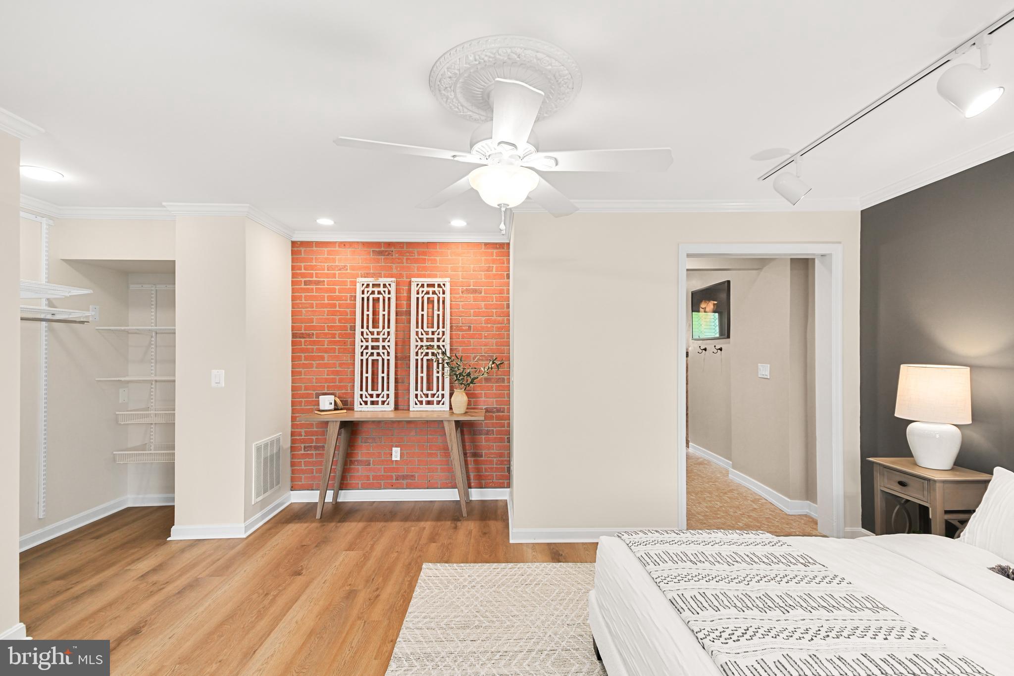 HOPE VALLEY HILLS - Residential