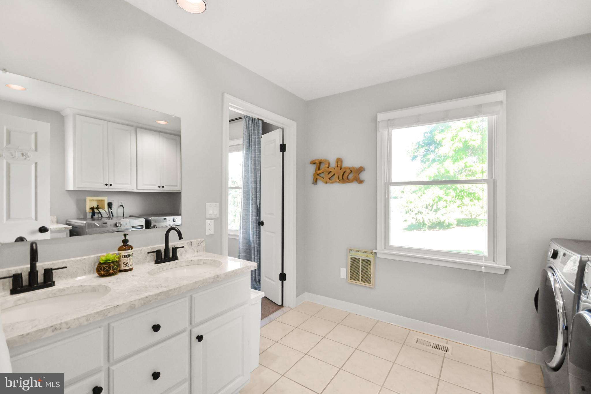 HOPE VALLEY HILLS - Residential