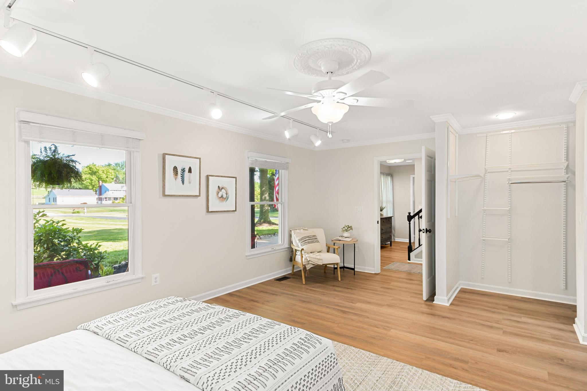 HOPE VALLEY HILLS - Residential