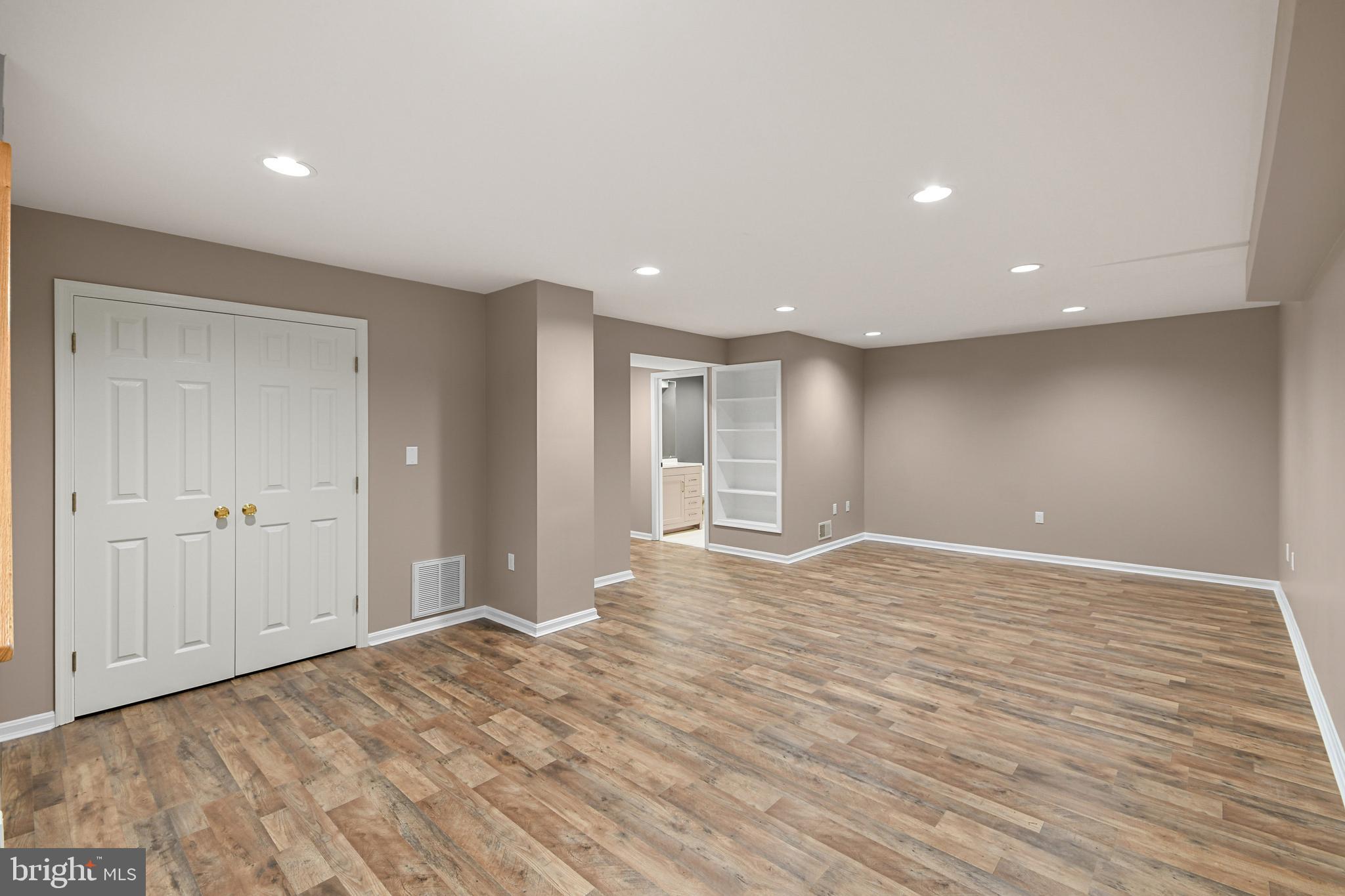 HOPE VALLEY HILLS - Residential