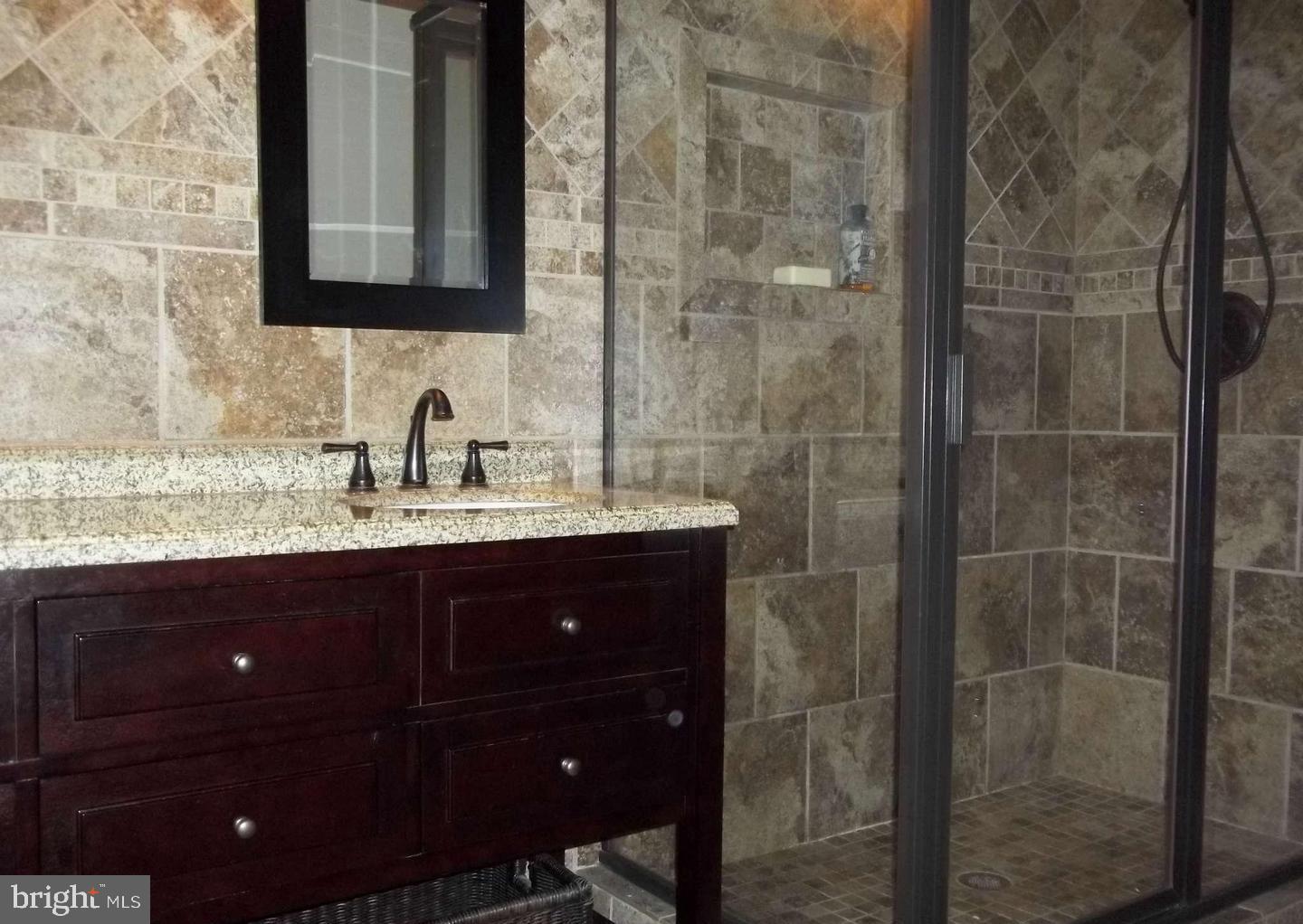 SOUTH RIDING - Residential Lease