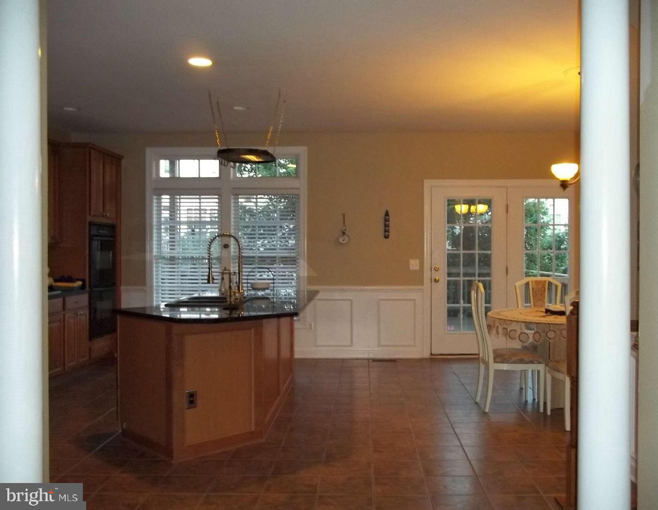 SOUTH RIDING - Residential Lease