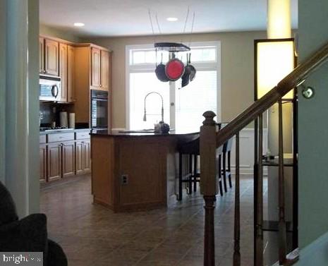 SOUTH RIDING - Residential Lease