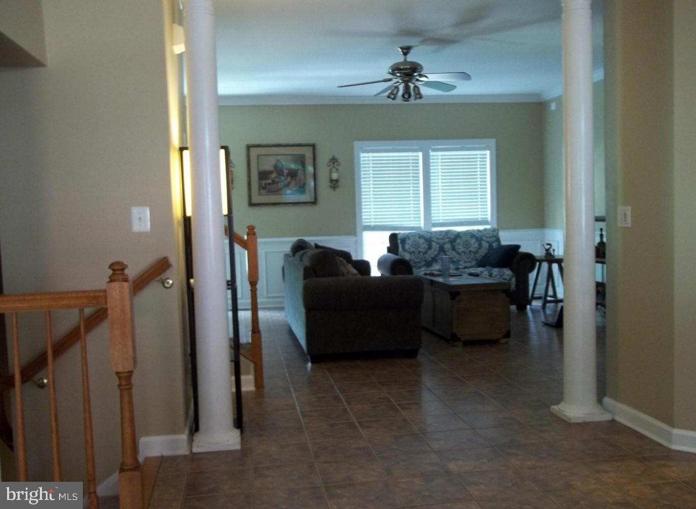 SOUTH RIDING - Residential Lease