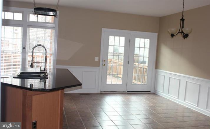 SOUTH RIDING - Residential Lease