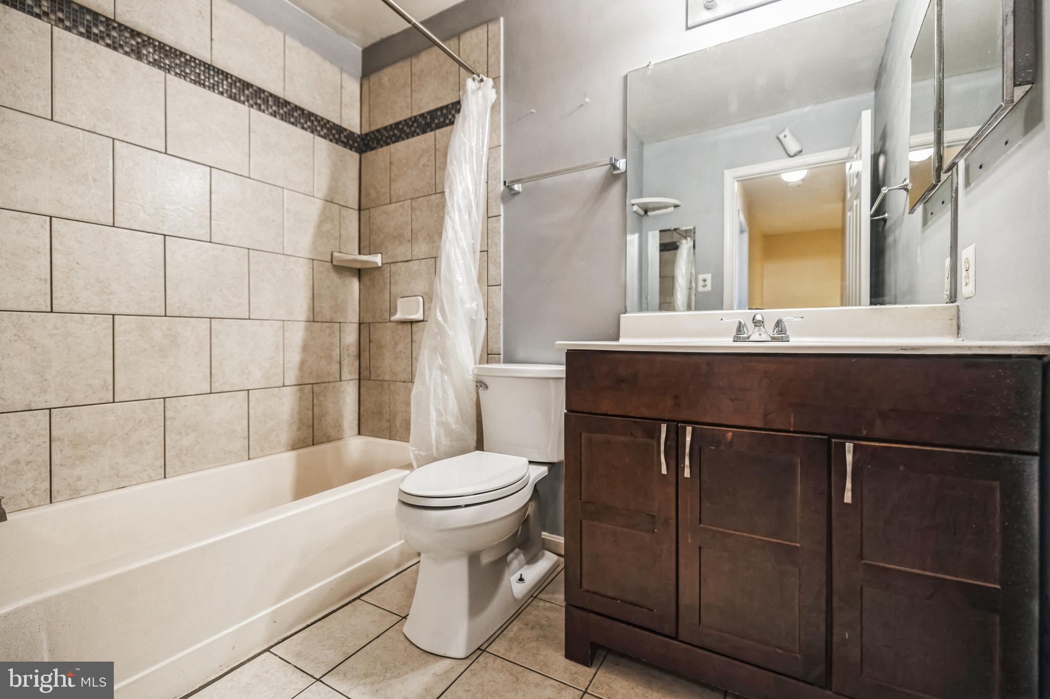 LAUREL LAKES PLAT 3 - Residential